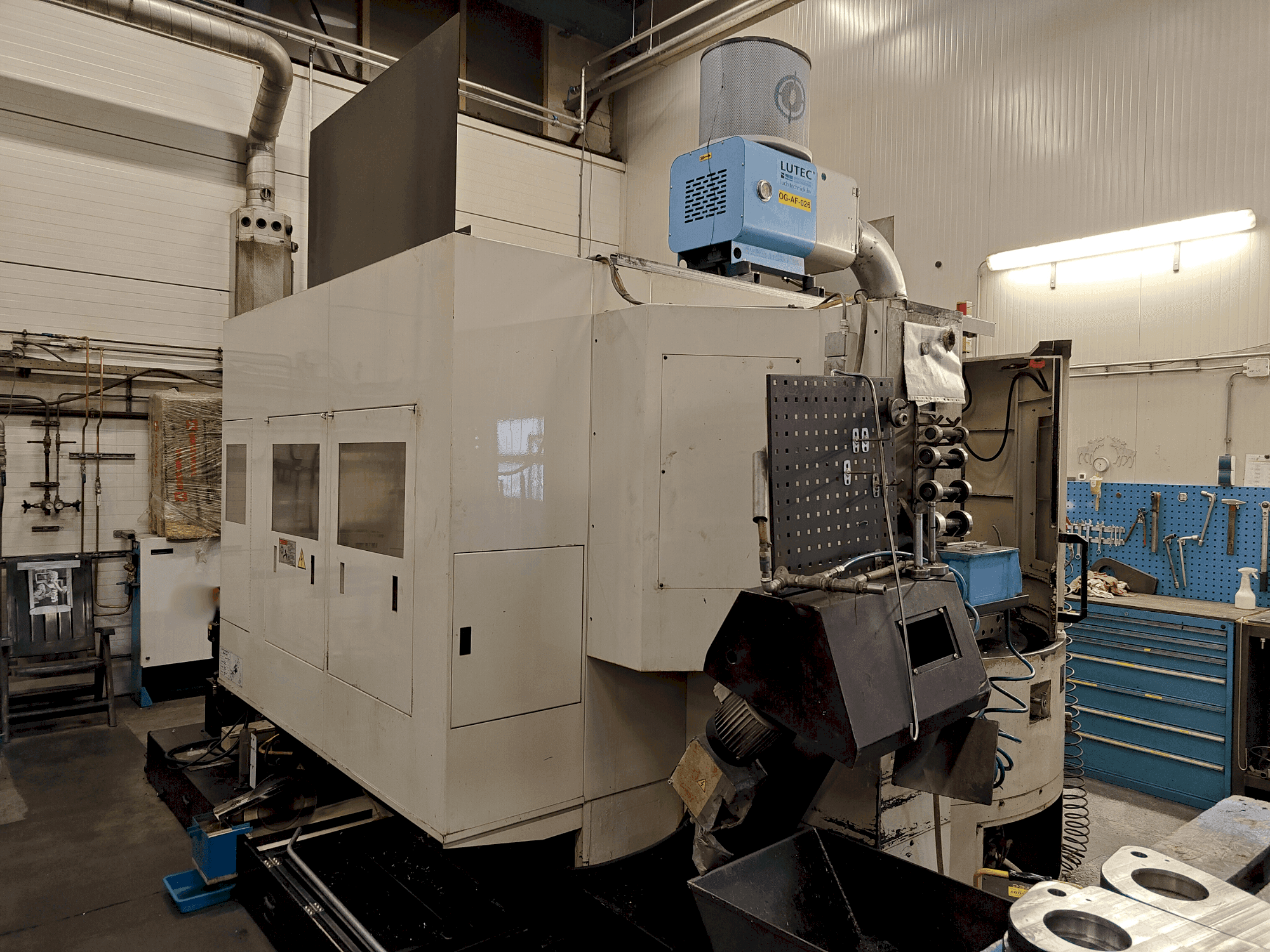 Masina Hurco HTX 500 eestvaade