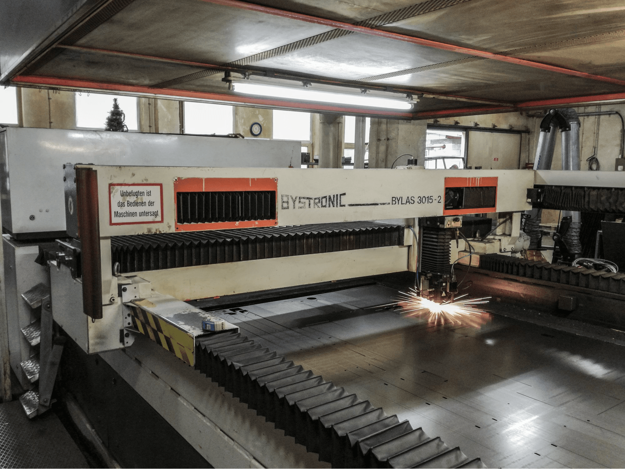 Masinavaade Bystronic Bylas 3015-2 vasakult