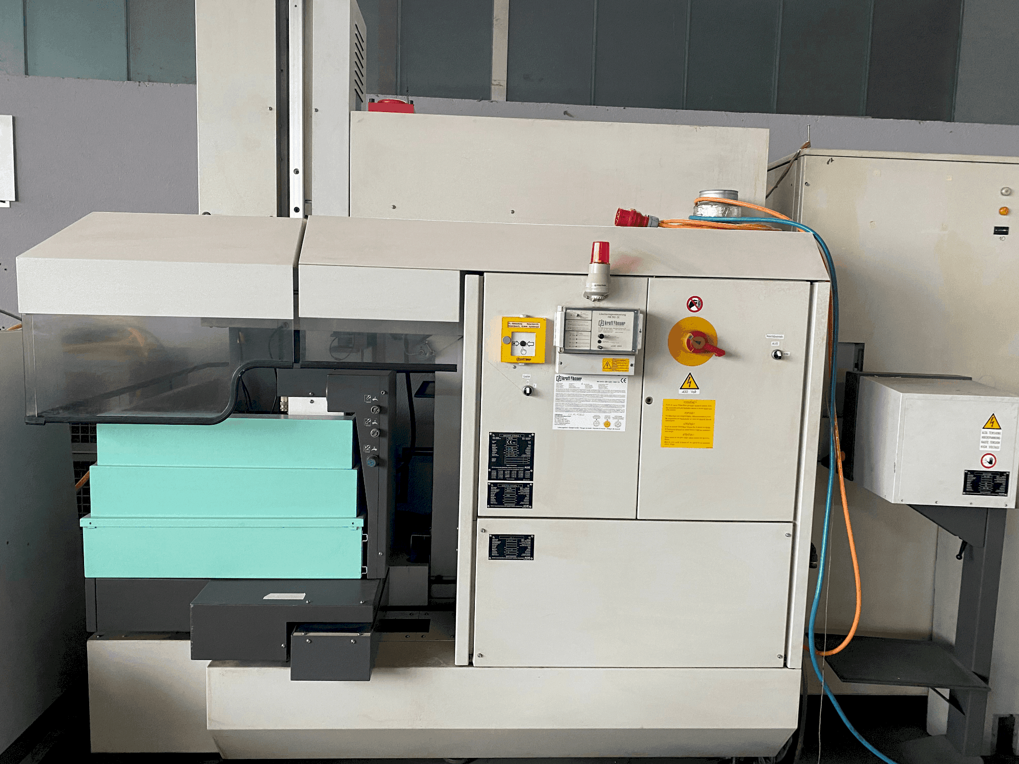 Masina AGIE Agietron Integral 2 eestvaade