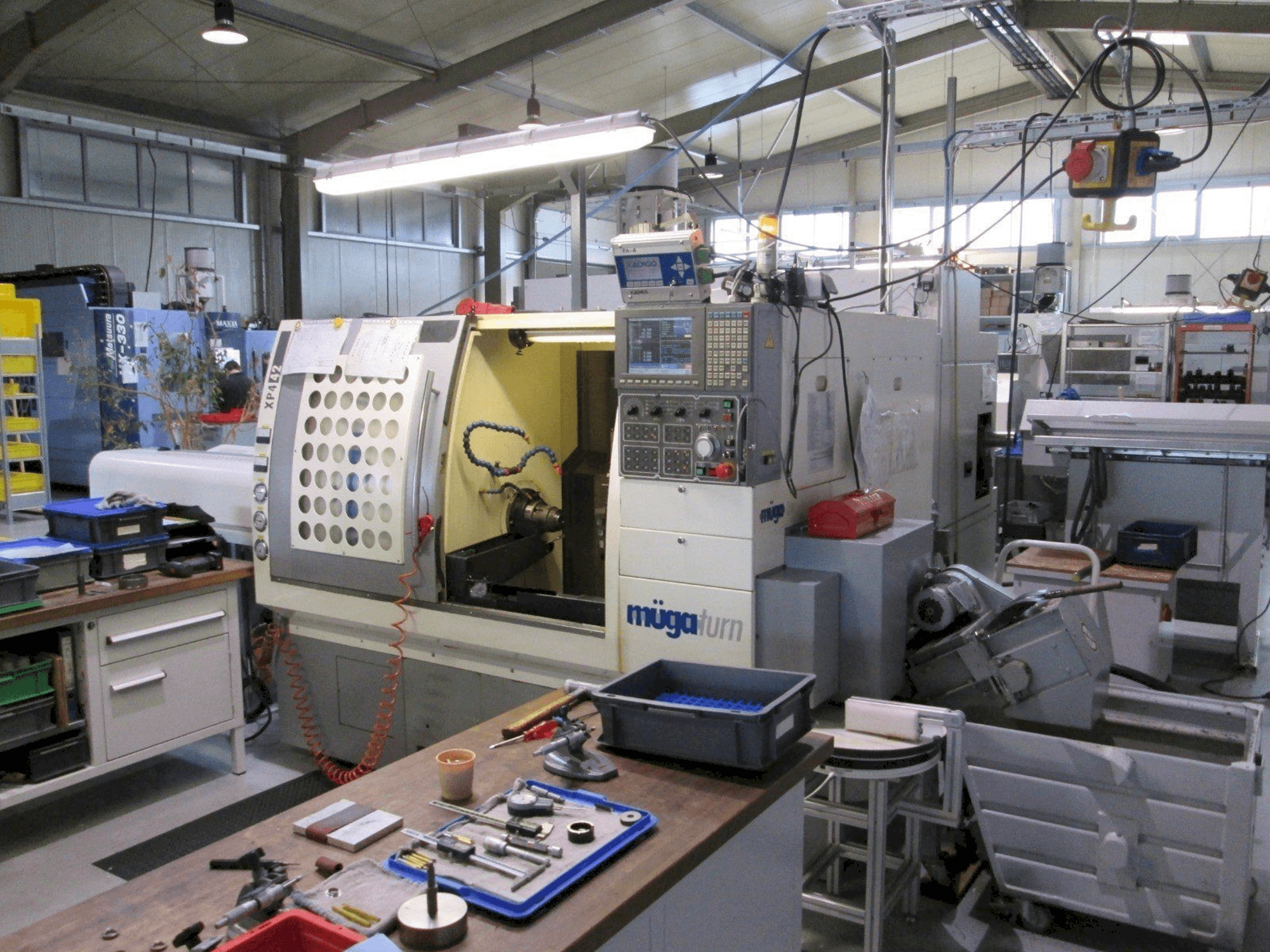 Masina Muga XP4 – 42SM eestvaade