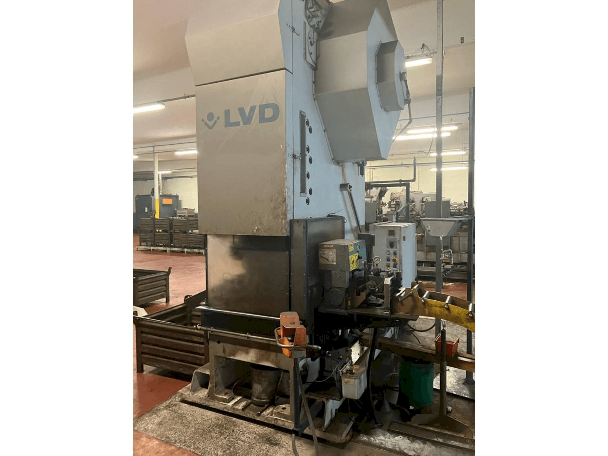 Masina LVD DVDF 160T eestvaade