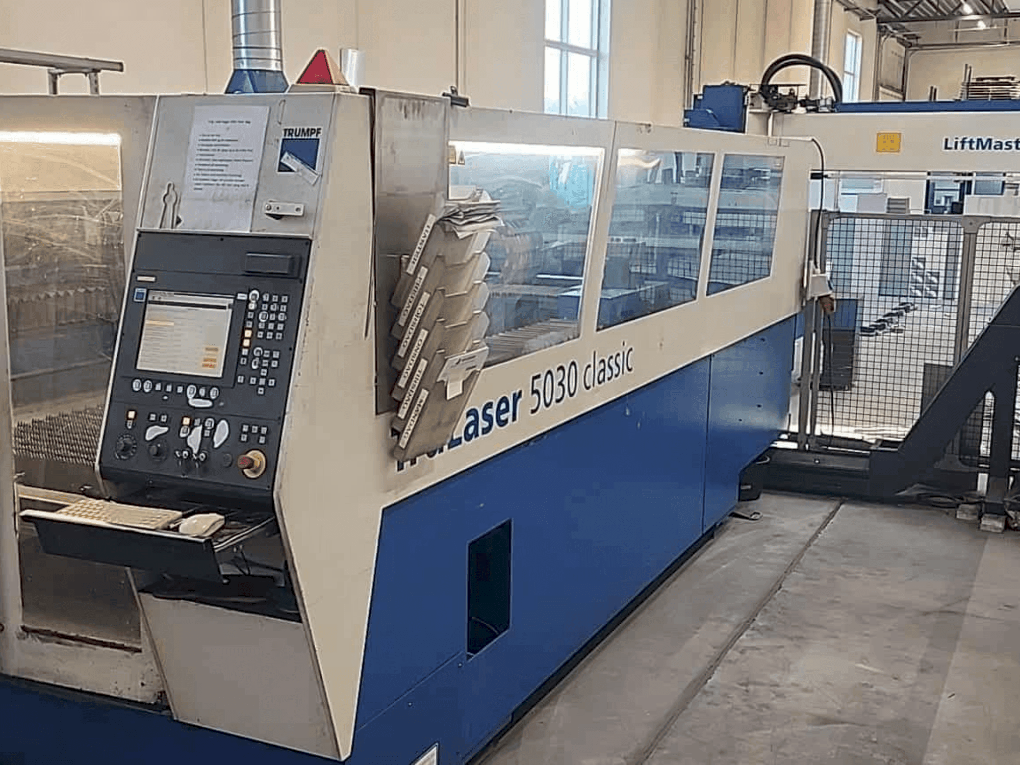 Masina TRUMPF TruLaser 5030 classic eestvaade