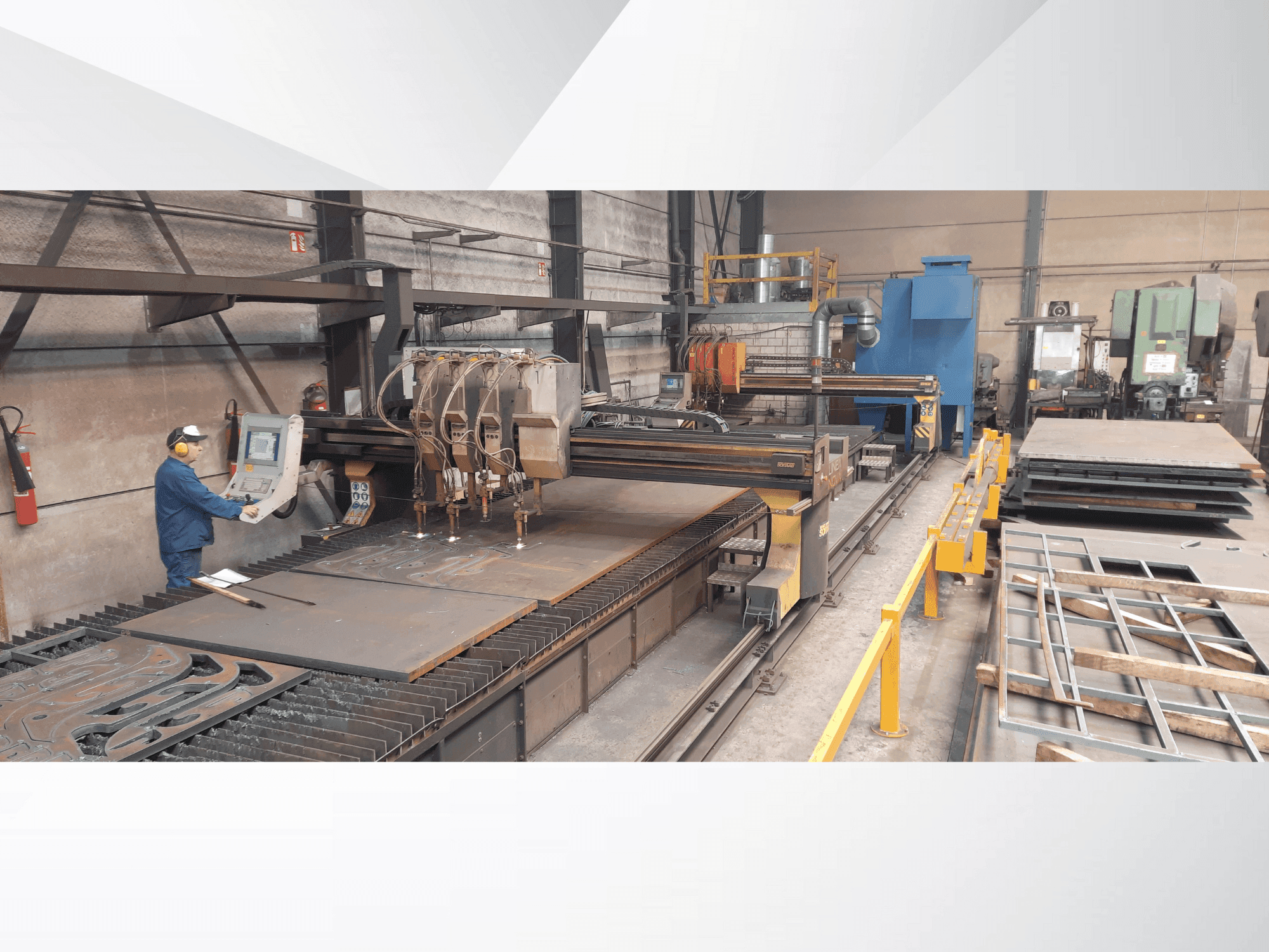 Masina SOITAAB Lineatech-Nova 40 eestvaade