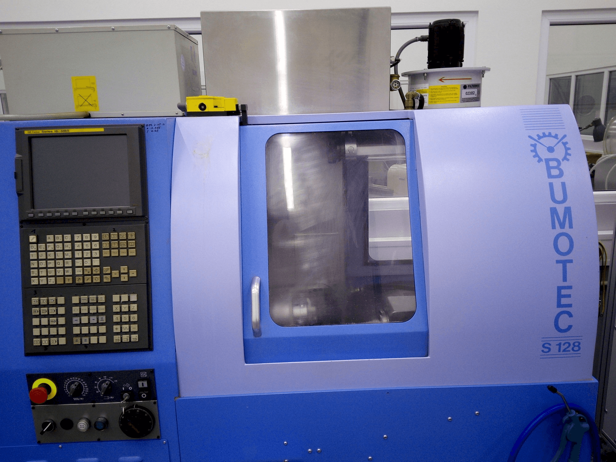 Masina Bumotec S 128 eestvaade