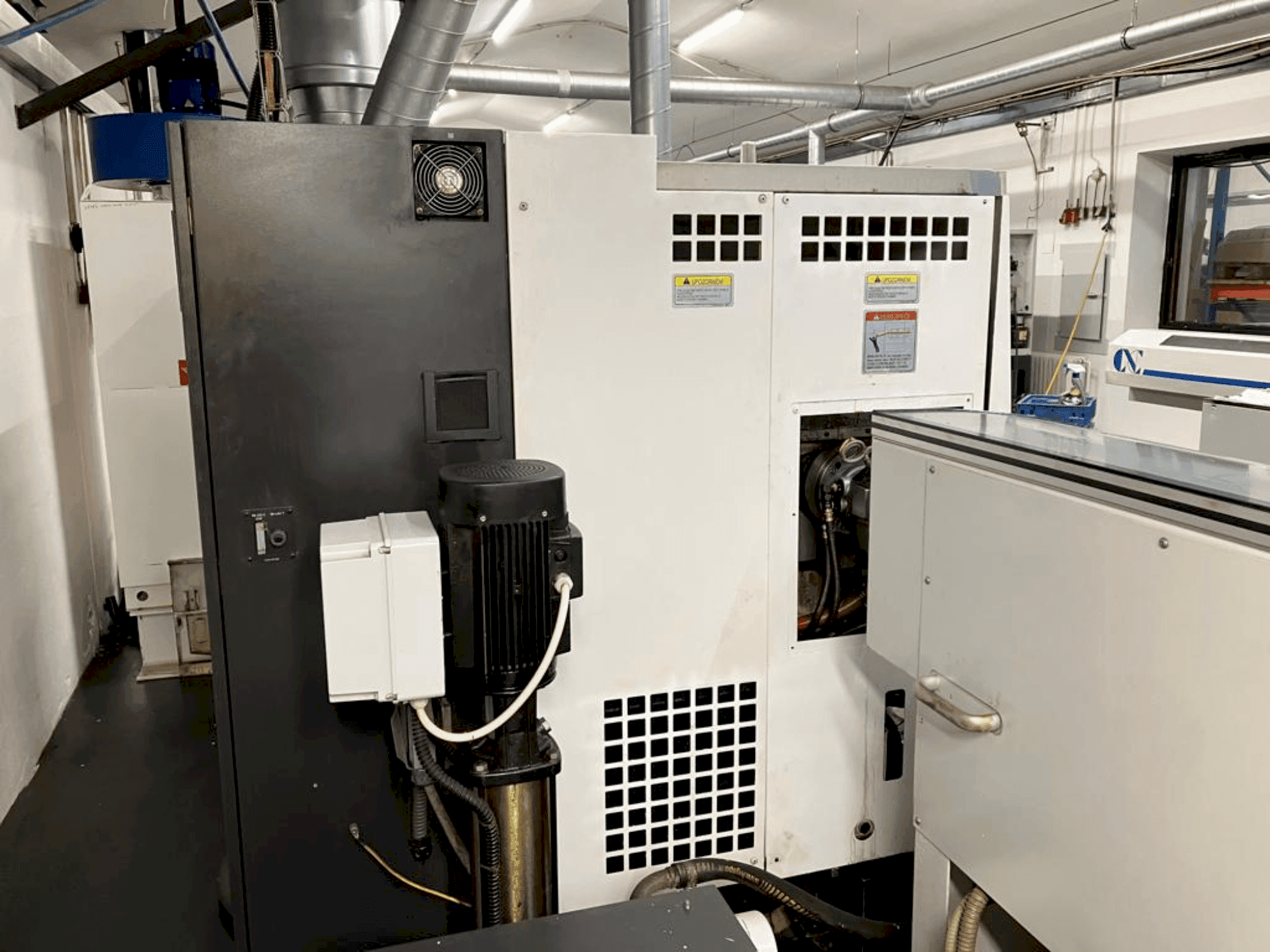 Masina Okuma LB2000EXII MC eestvaade