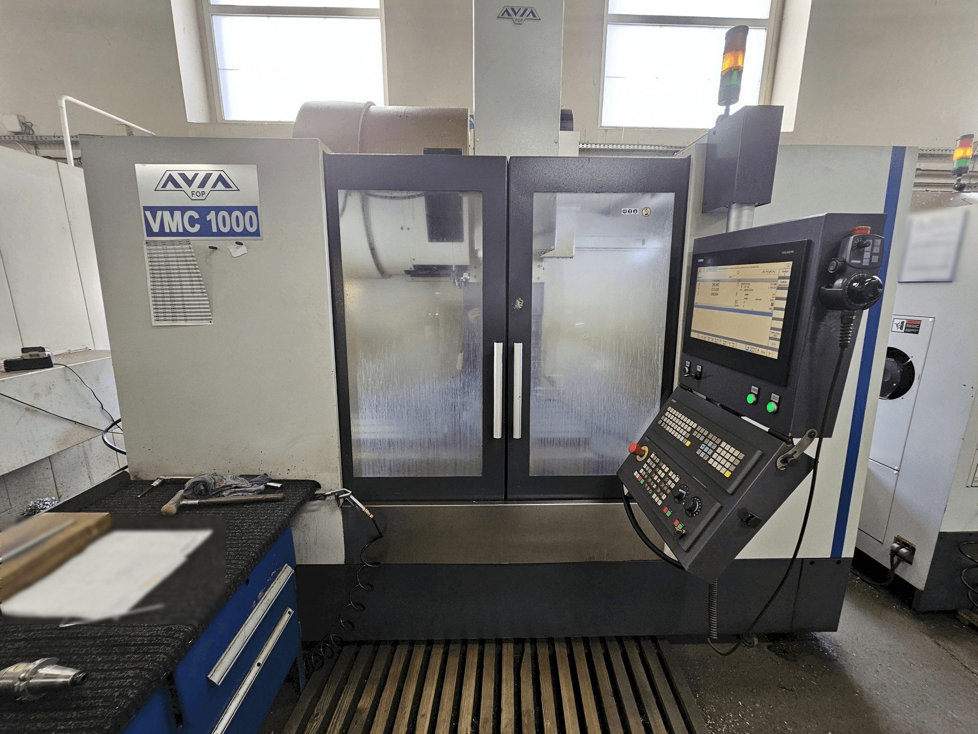 Masina Avia VMC 1000 eestvaade