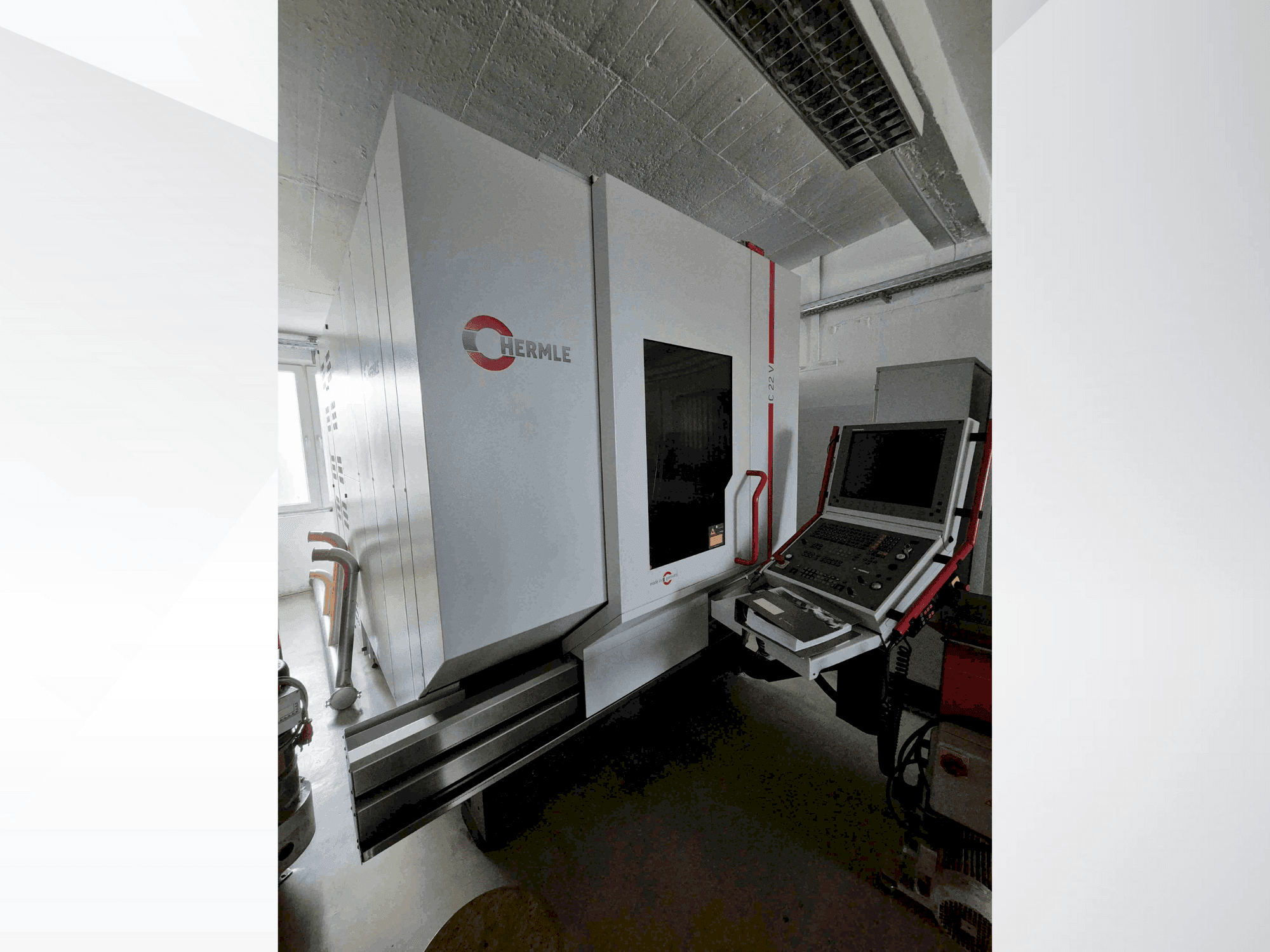 Masina HERMLE C22 V eestvaade