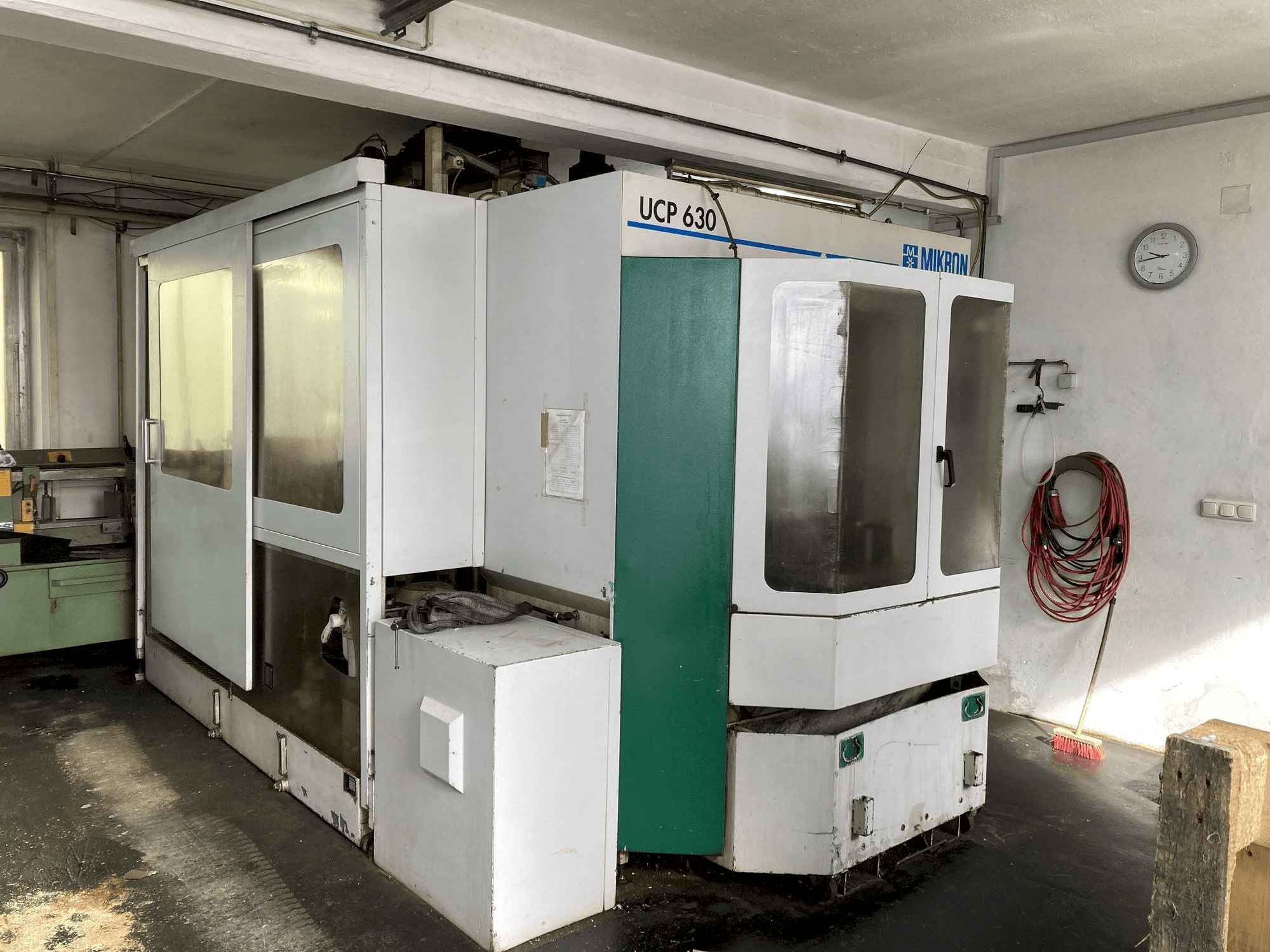 Masina MIKRON UCP 630 eestvaade