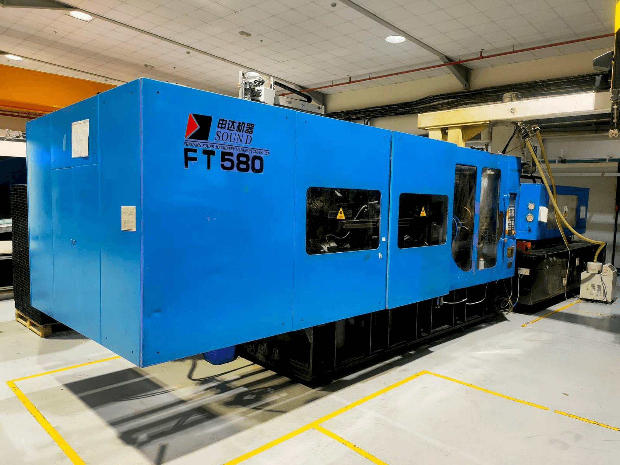 Masina Zhejiang Sound Machinery Manufacture FT 580 eestvaade
