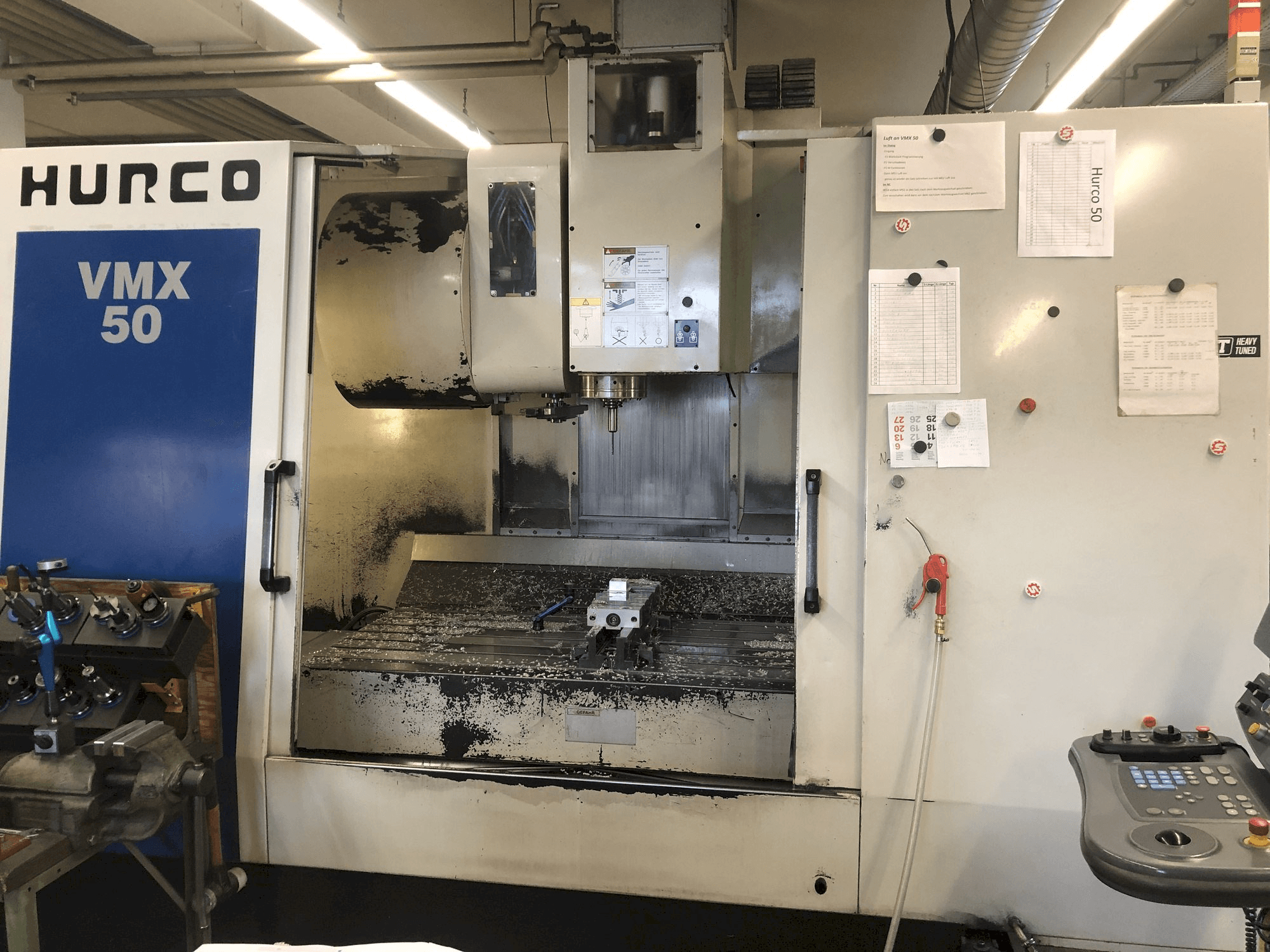 Masina Hurco VMX 50 eestvaade