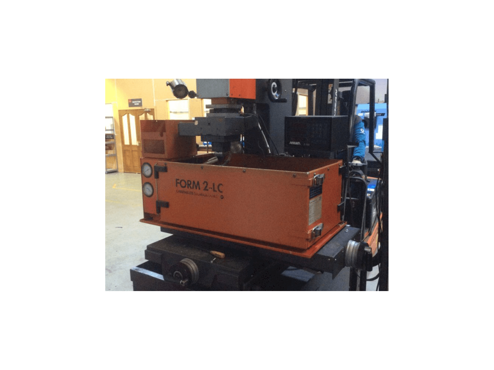 Masina CHARMILLES Form 2-LC eestvaade