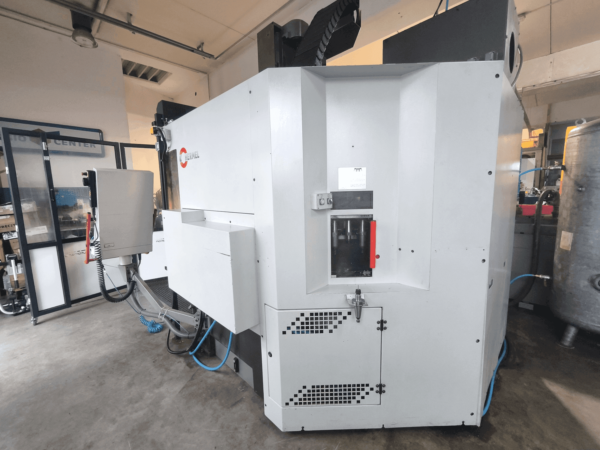 Masina HERMLE C 600 U eestvaade