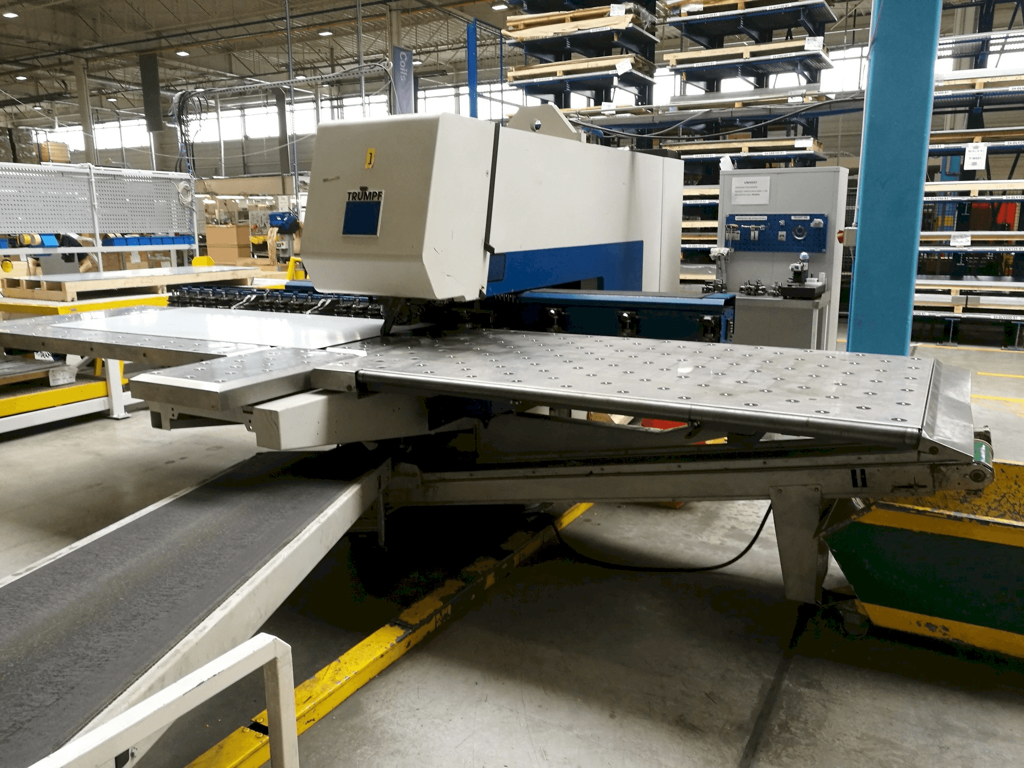 Masina Trumpf Trumatic 500 eestvaade