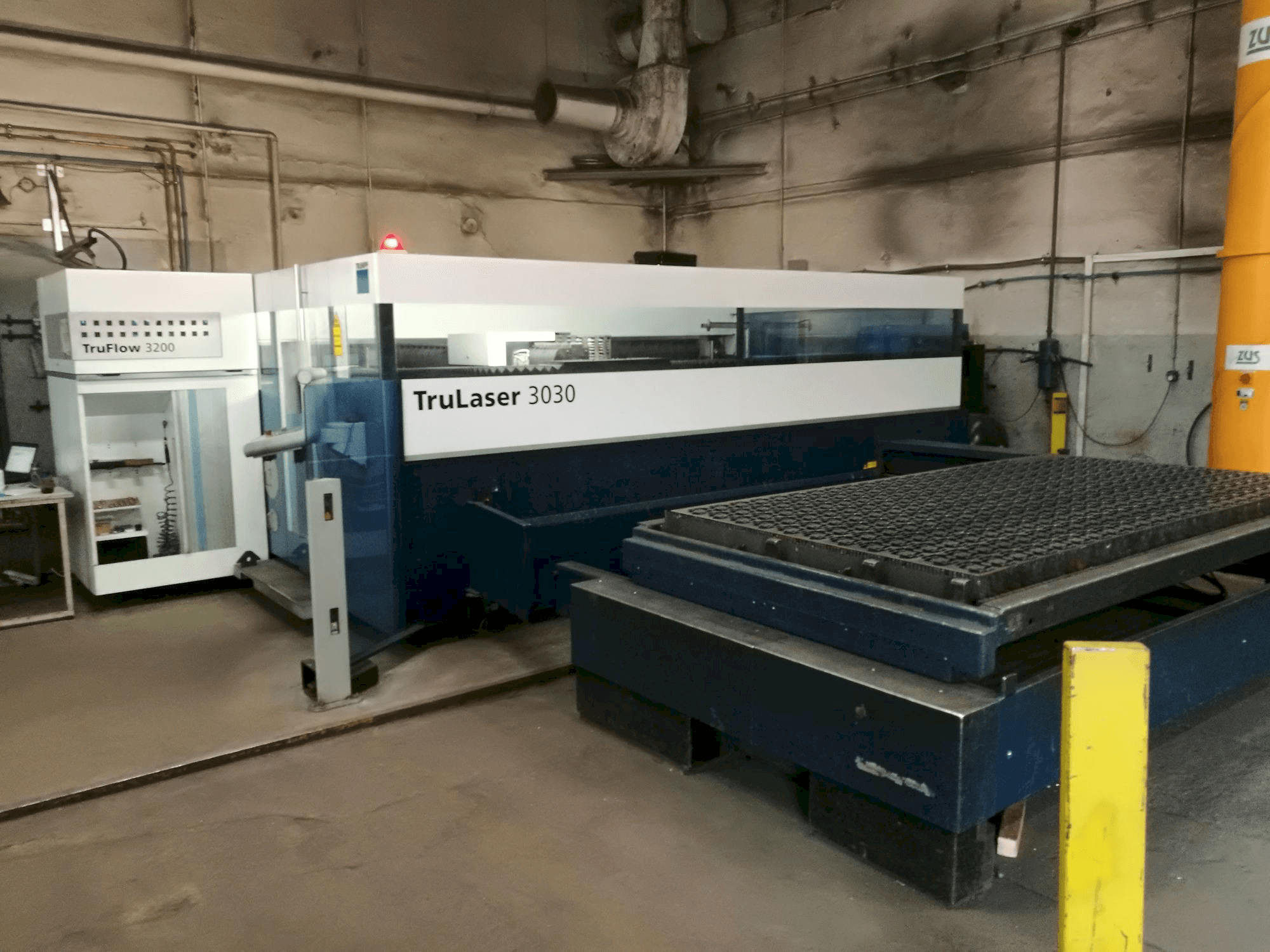 Masina Trumpf TruLaser 3030 L20 eestvaade