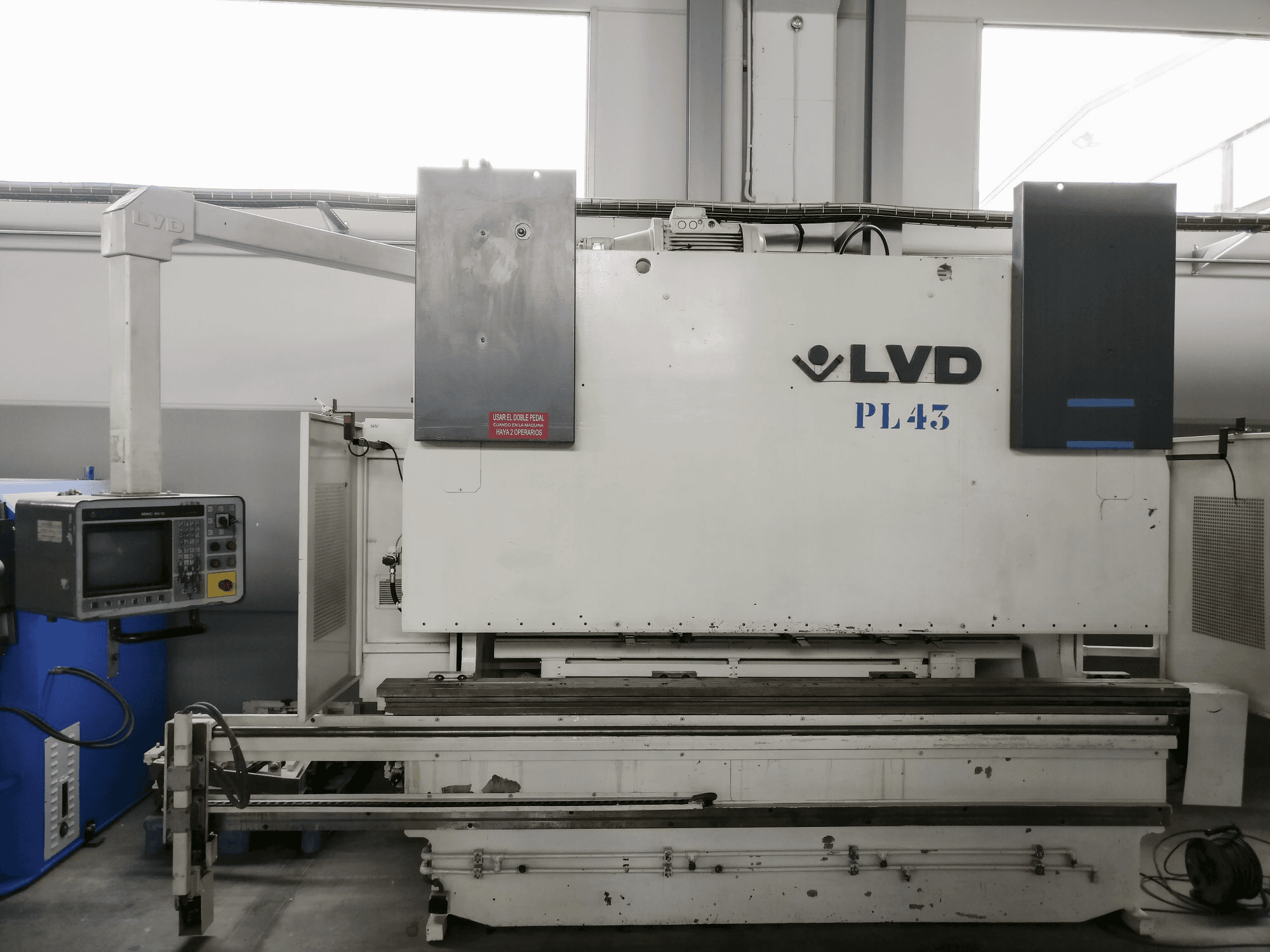 Masina LVD PPEB 160-30 MNC 95 eestvaade