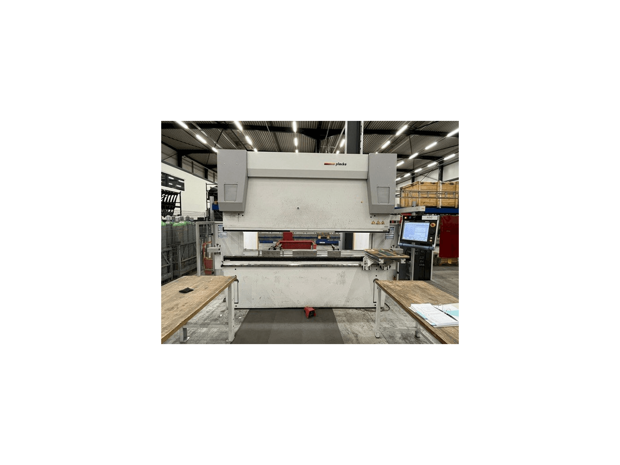 Masina PLACKE HQPB P595 eestvaade