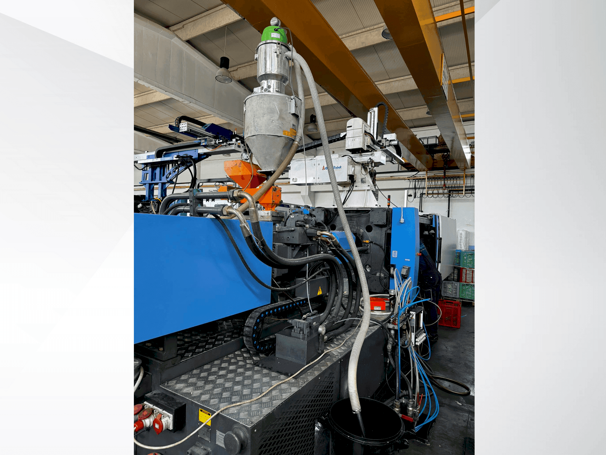 Masina HAITIAN MA-4700 (2011) eestvaade