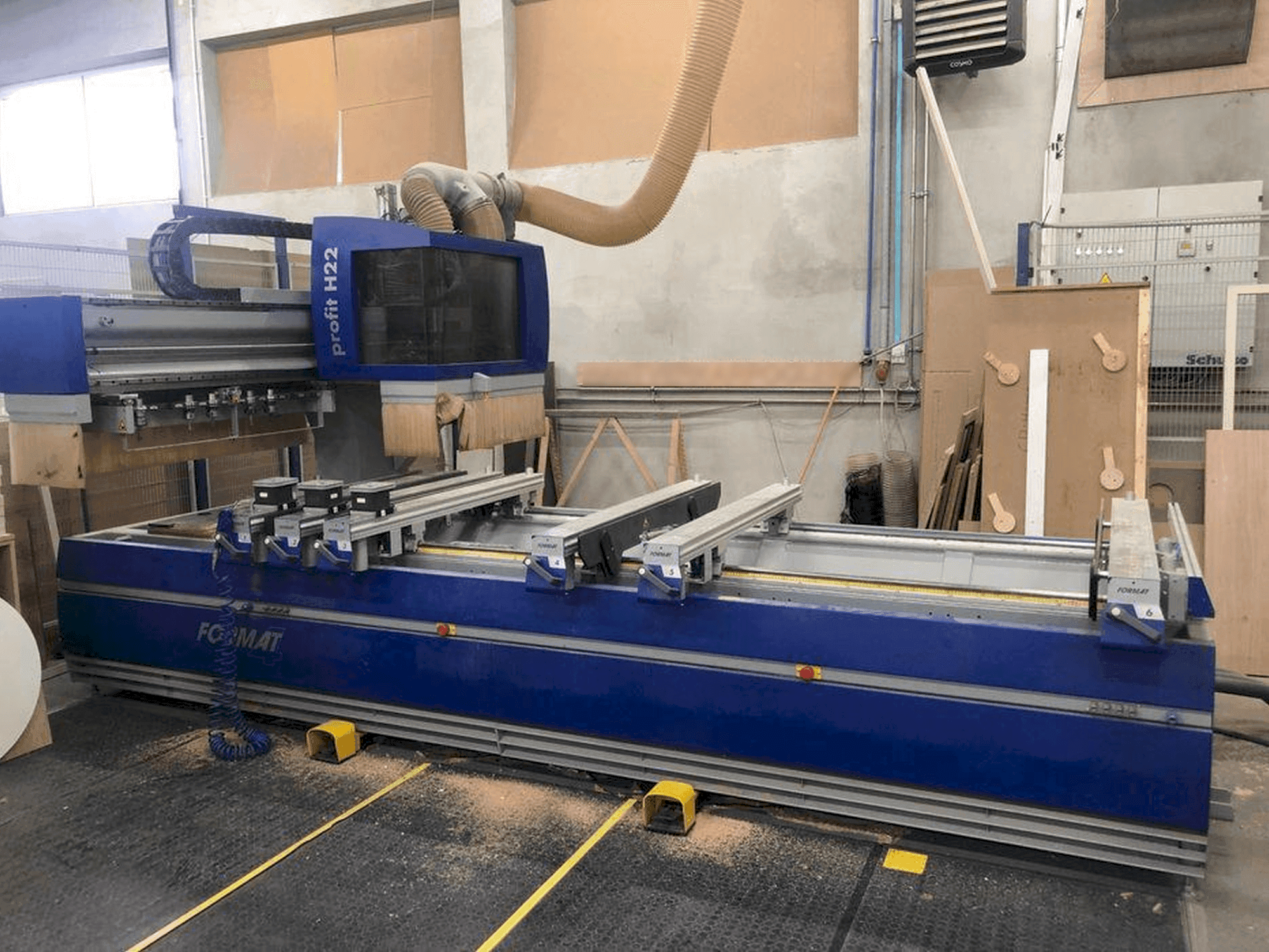 Masina FORMAT4 Profit H22 eestvaade