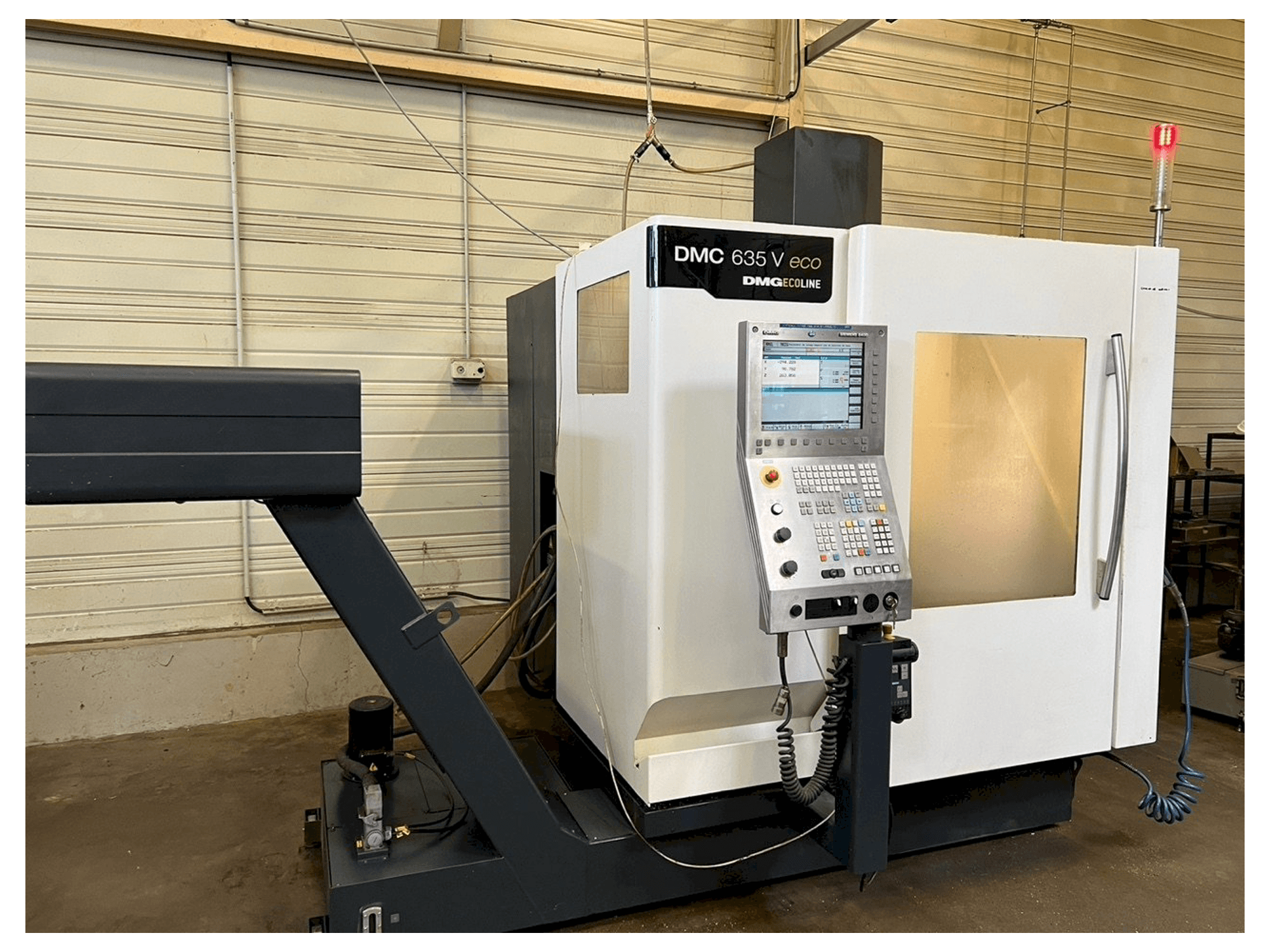 Masina DMG DMC 635V ECOLINE eestvaade