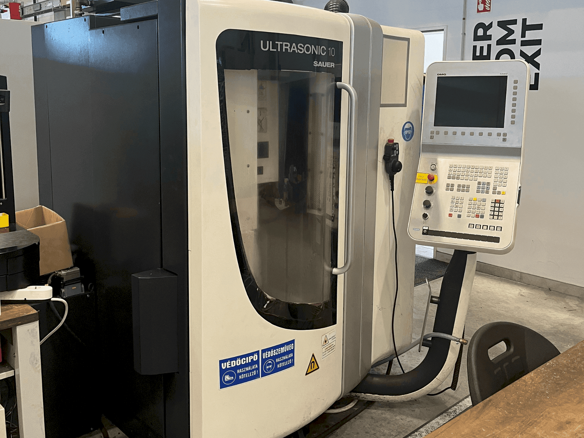 Masina DMG ULTRASONIC 10 eestvaade