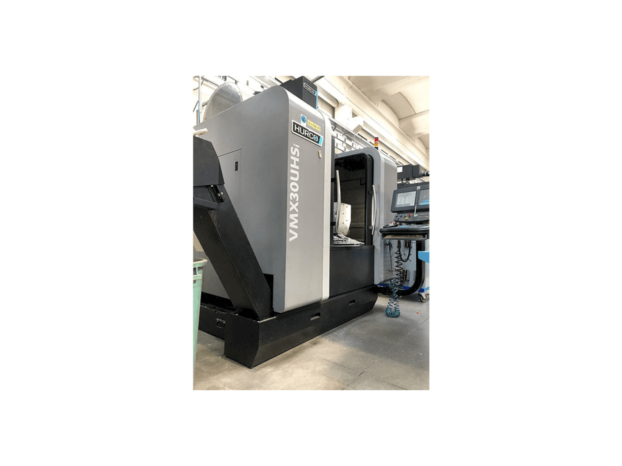 Masina Hurco VMX30 UHSi eestvaade