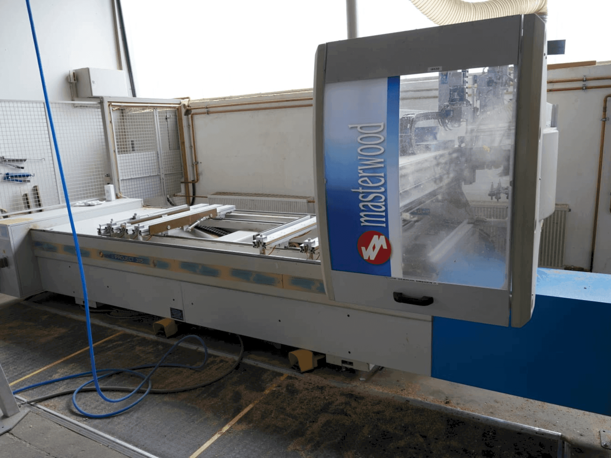 Masina MASTERWOOD Project 315 eestvaade