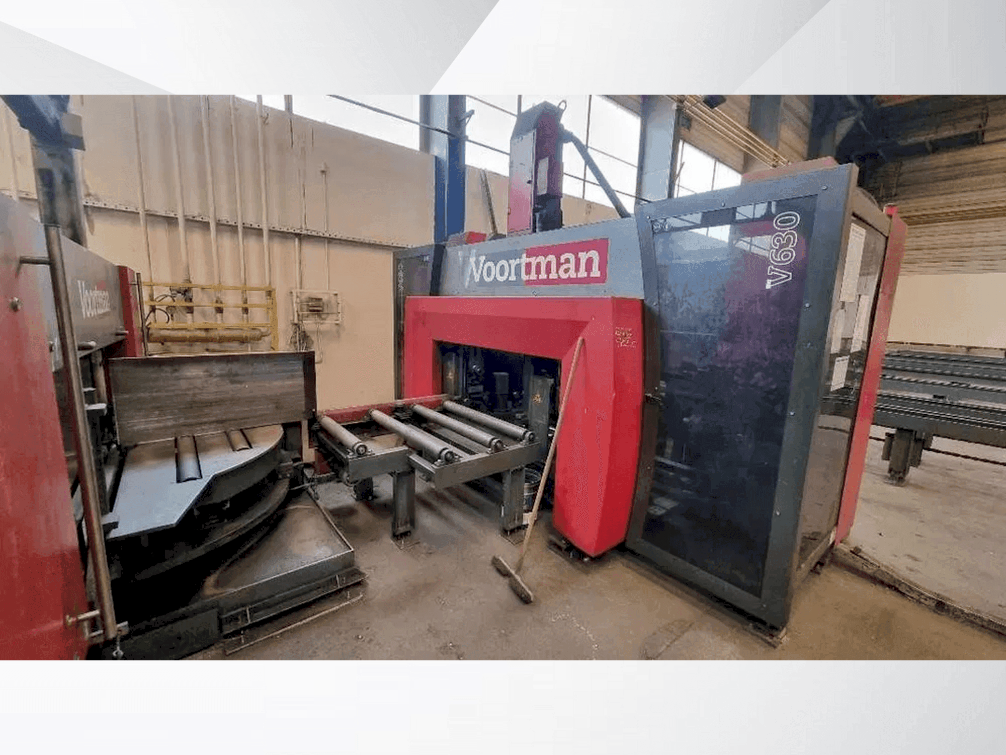Masina VOORTMAN V630 / VB1050 eestvaade