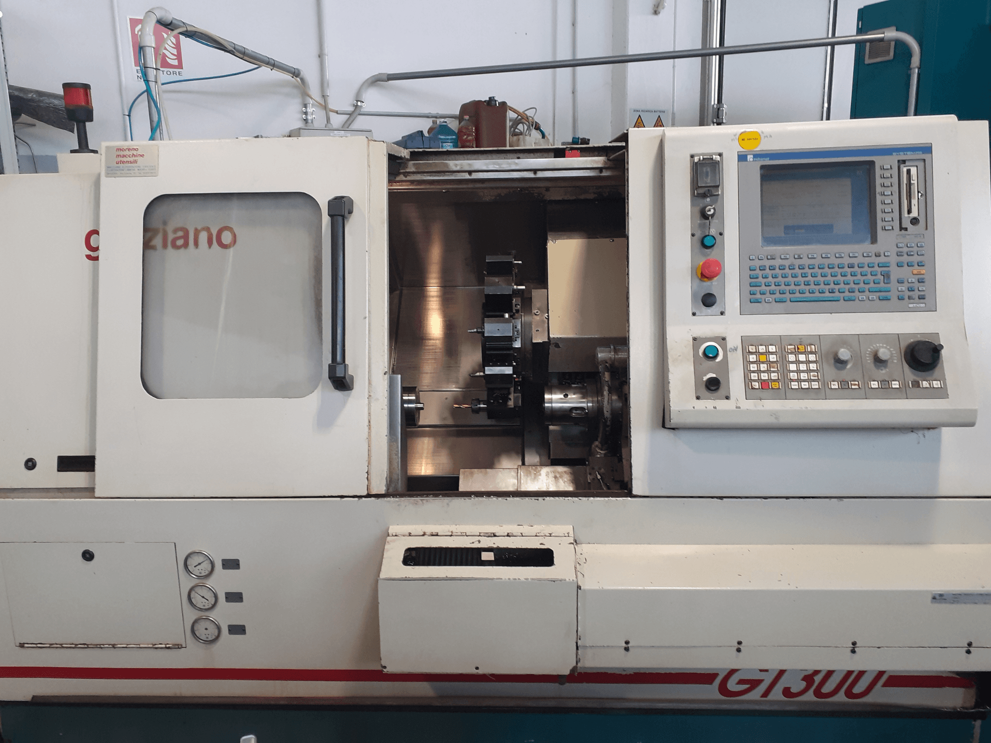 Graziano GT 300 horisontaalne treipink, vaade eest koos juhtpaneeli ja nähtava töötlemisruumiga.
