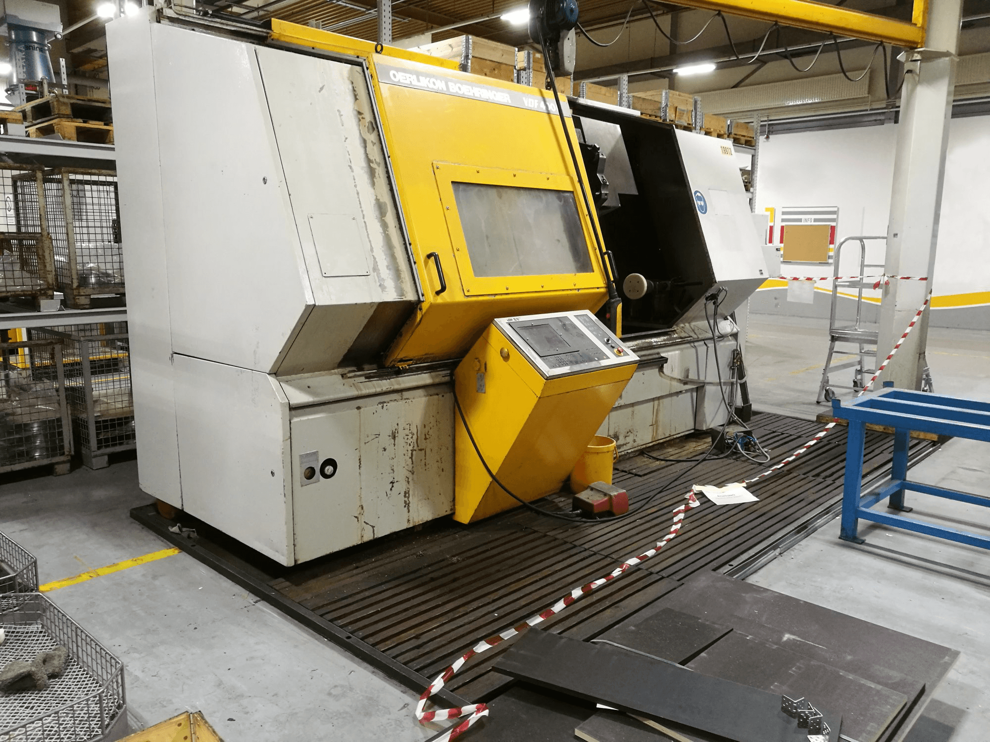 Masinavaade OERLIKON BOEHRINGER VDF400C-F vasakult