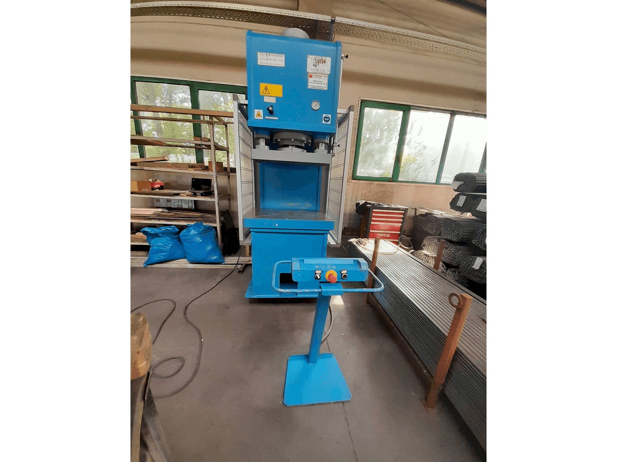 Masina SICMI PCL 100 A eestvaade