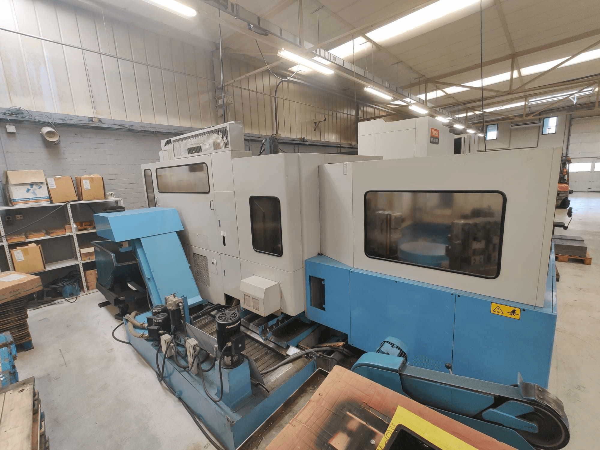 Masina Mazak H400 eestvaade