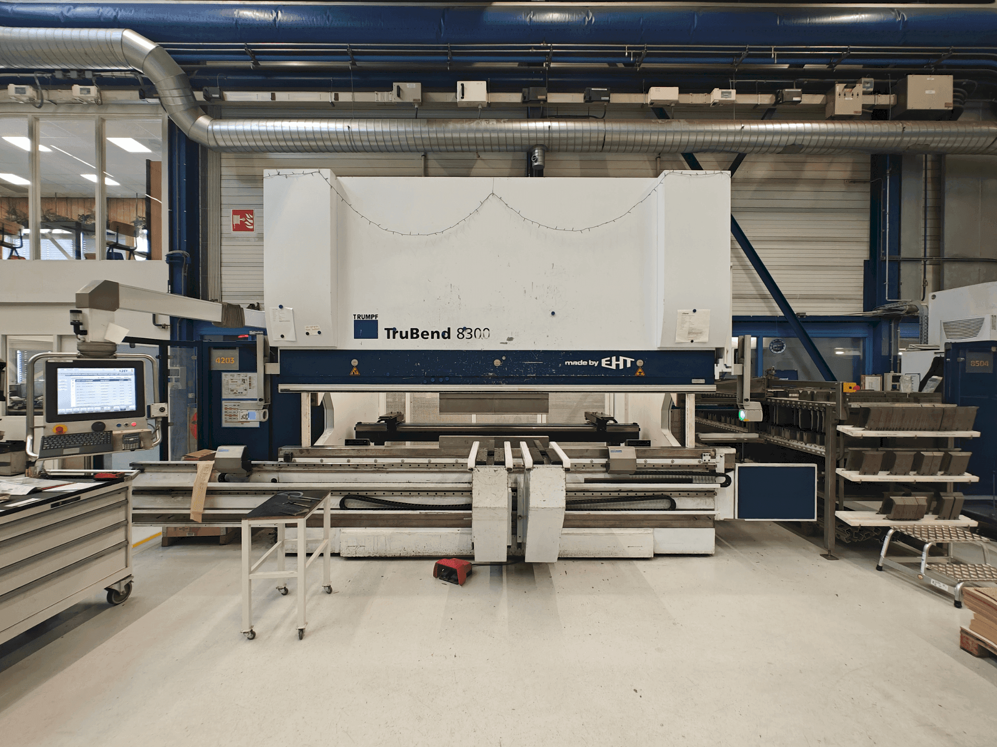 Masina EHT TruBend 8300-40 eestvaade