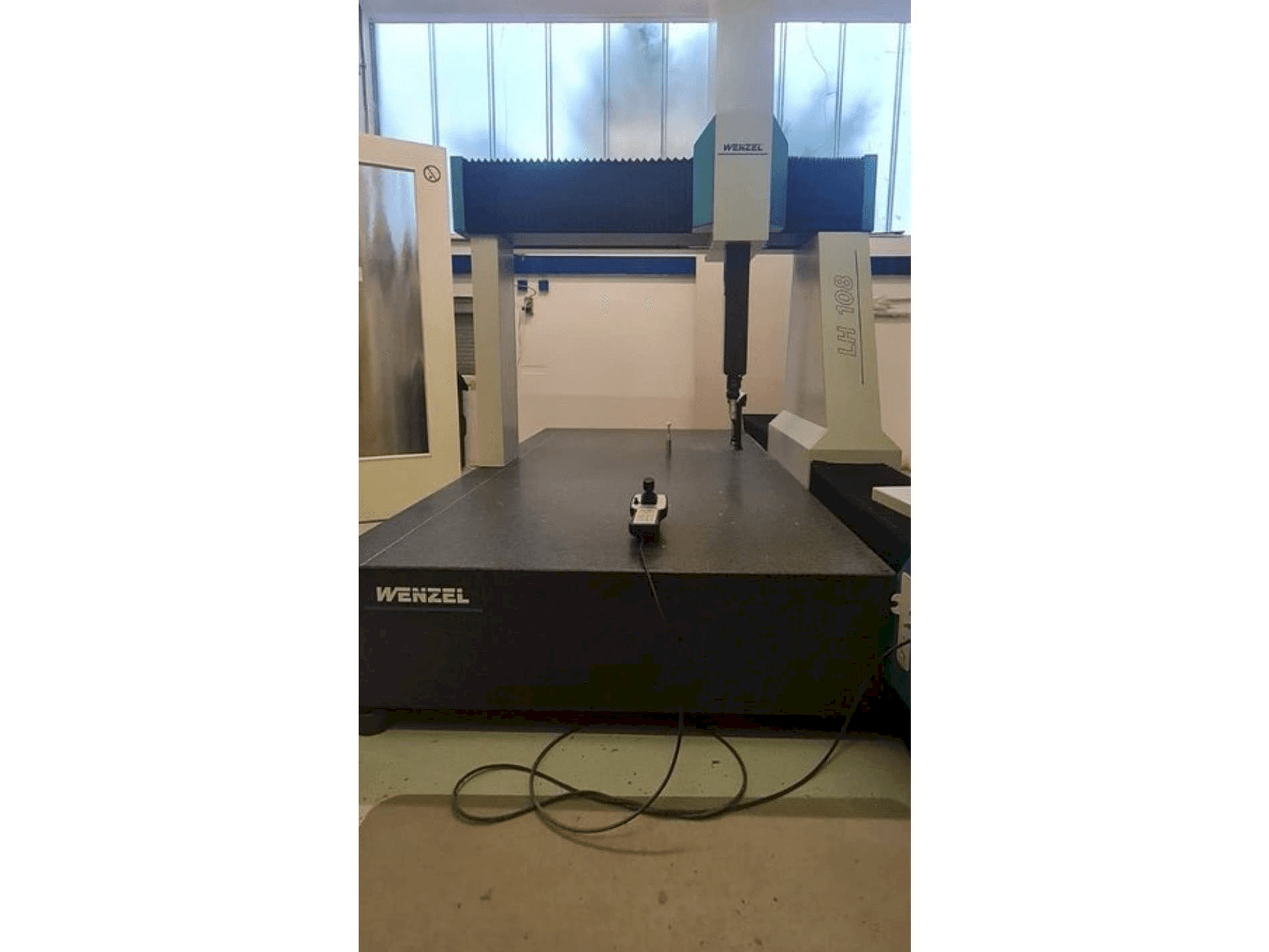 Masina Wenzel LH 108 eestvaade