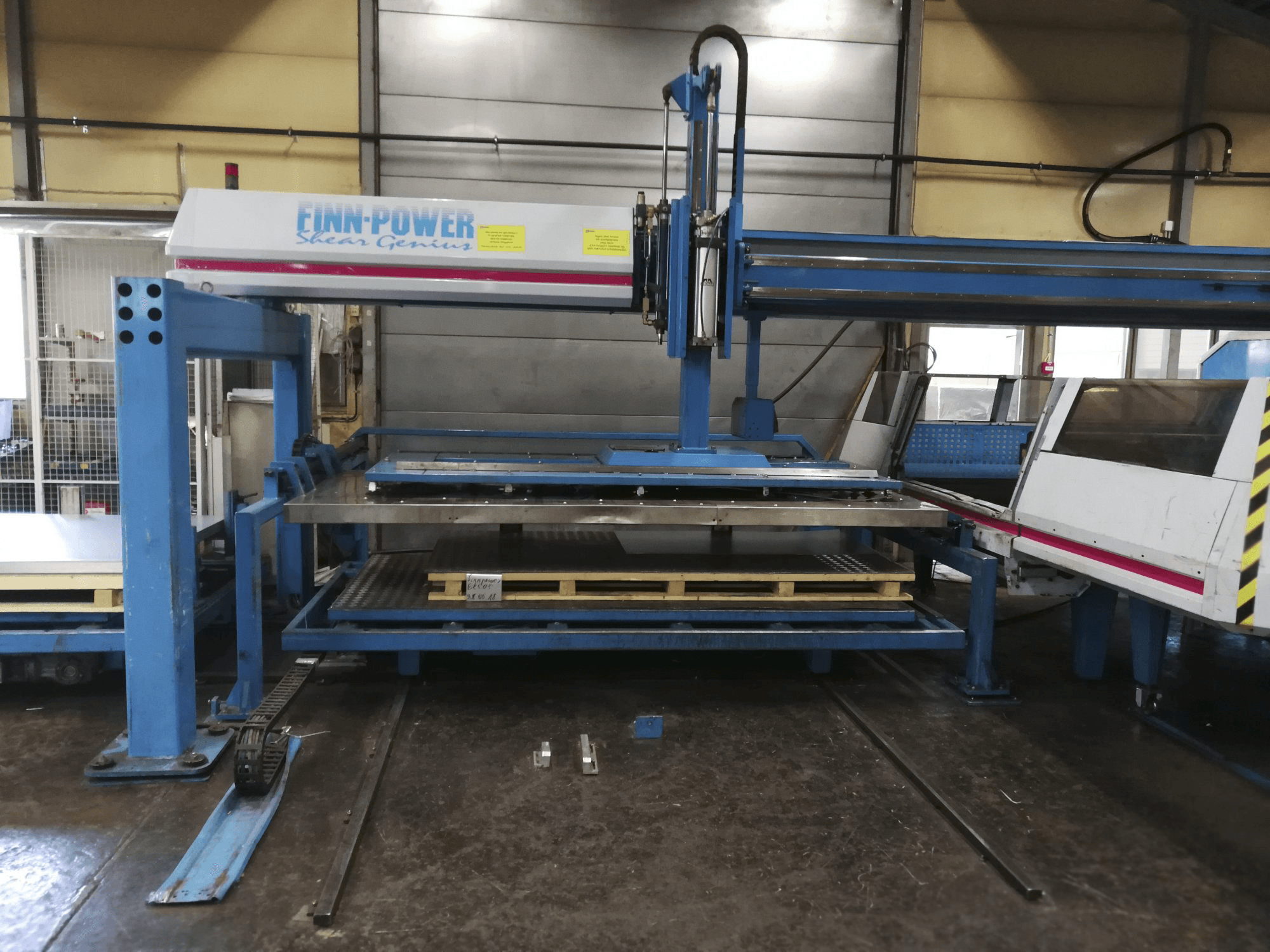 Masina Finn-Power TRS 6 SBU eestvaade