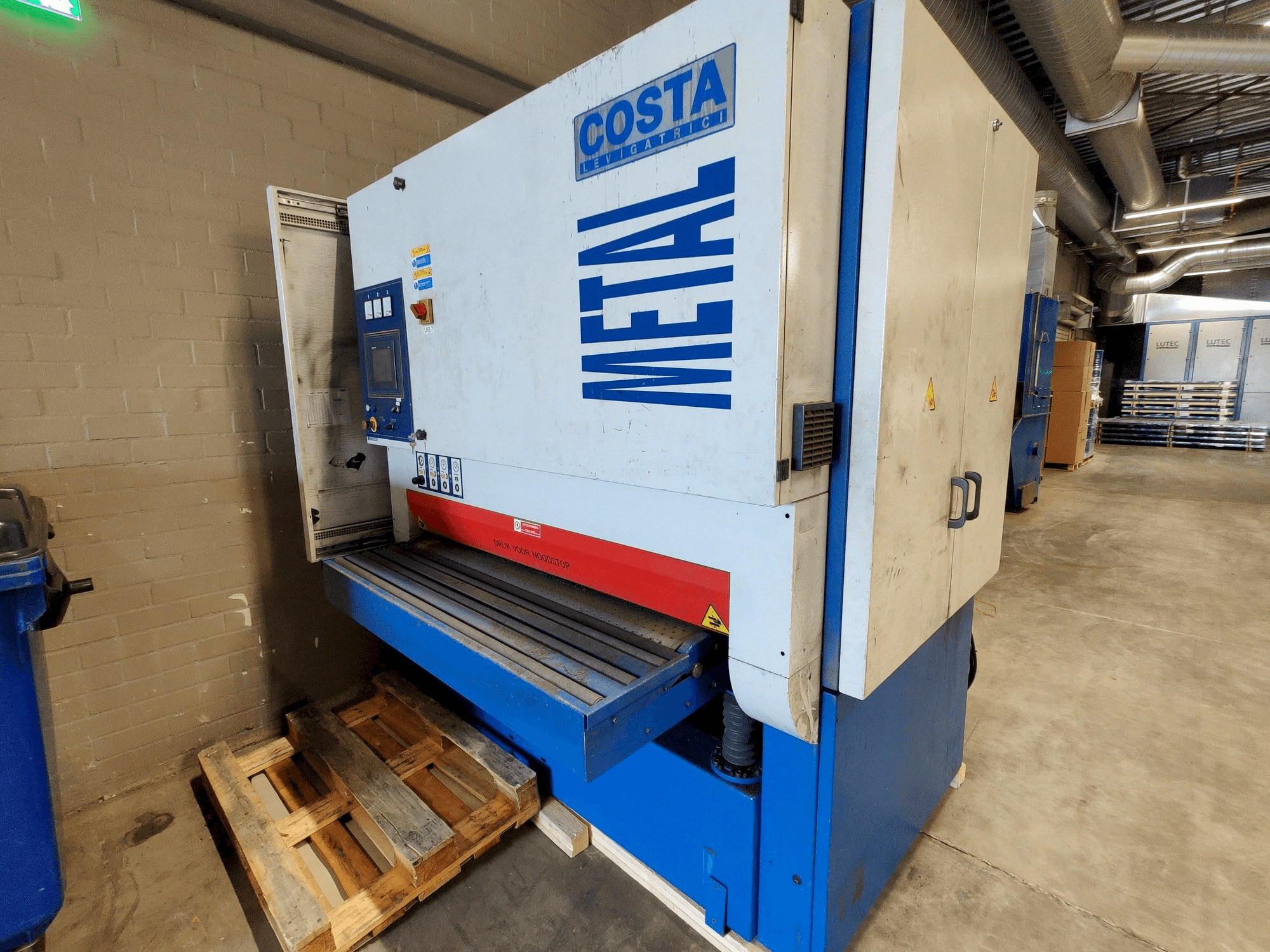 Masina Costa MD5 CVV 1350 eestvaade