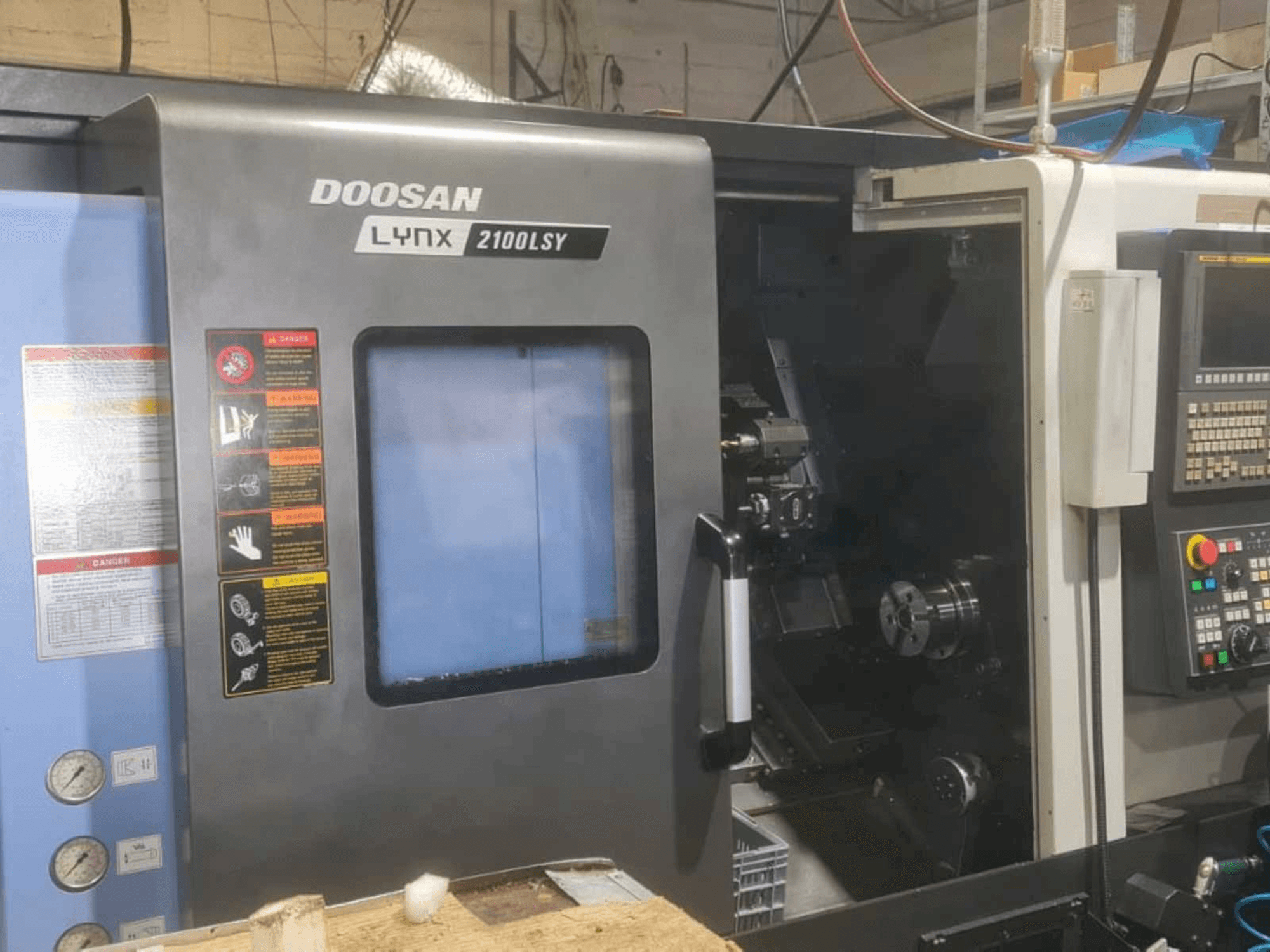 Masina Doosan Lynx series eestvaade