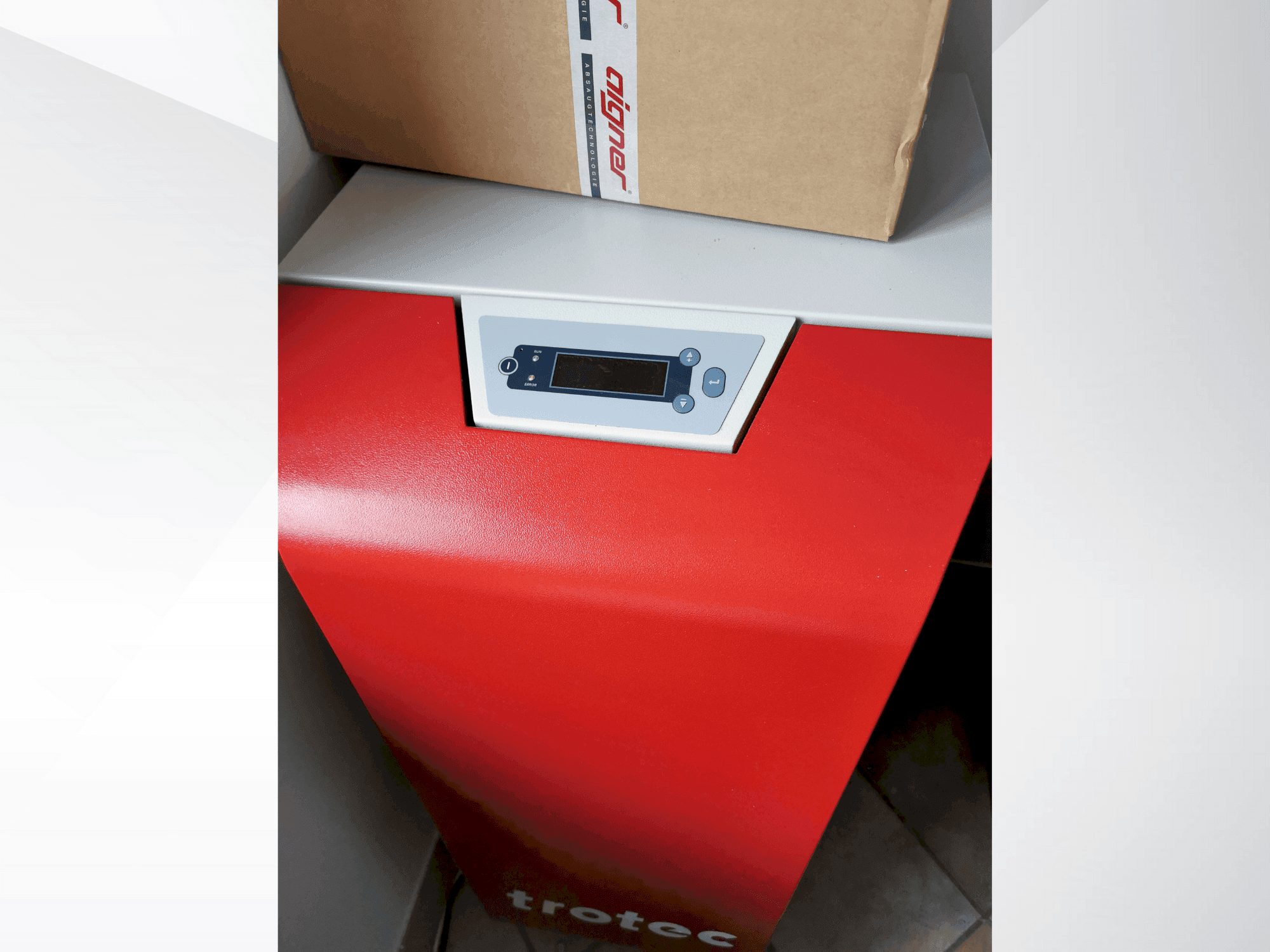 Masina Trotec 8060 Q400 RF eestvaade