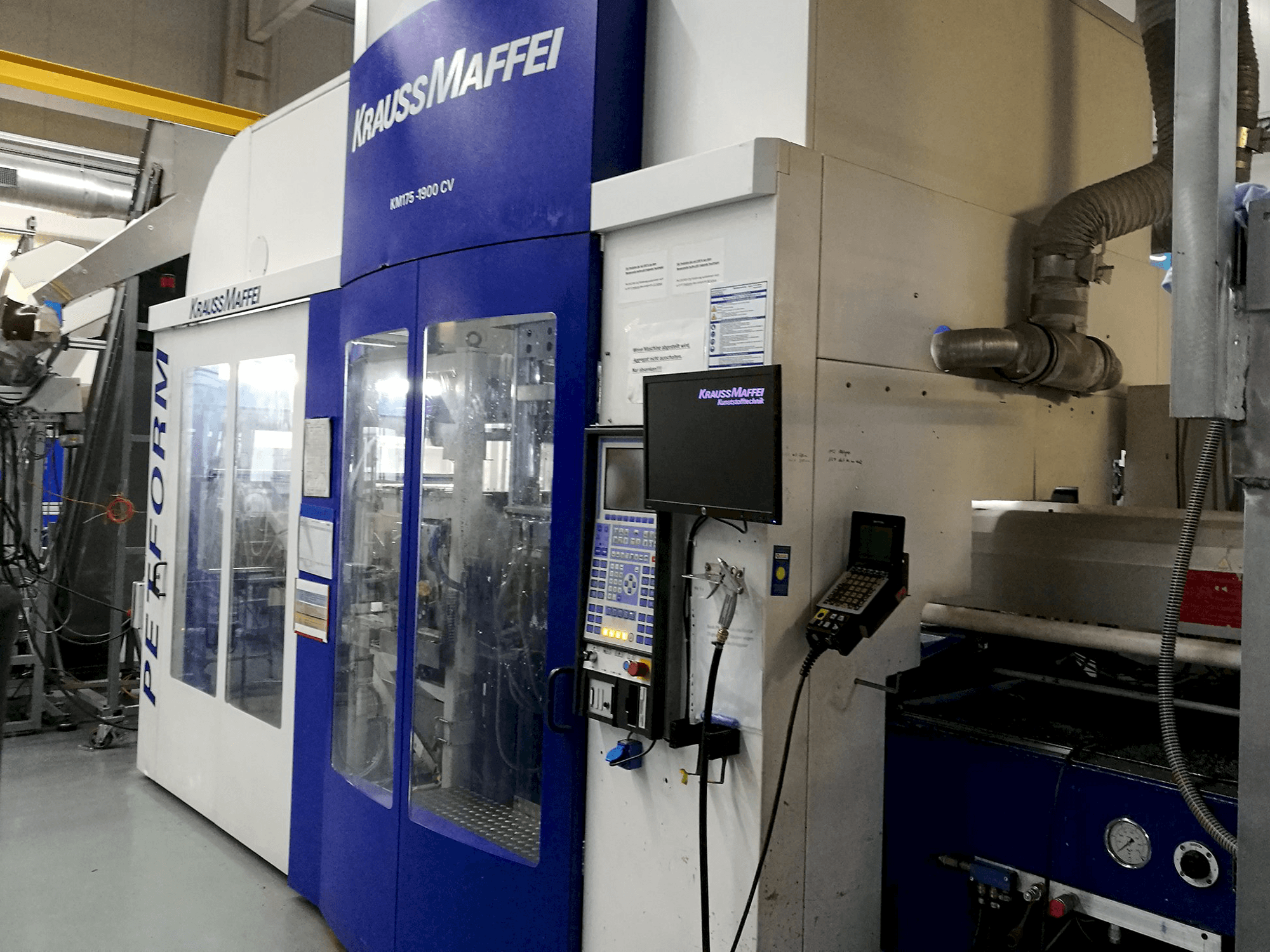 Masinavaade Krauss Maffei 175-1900 CV paremalt