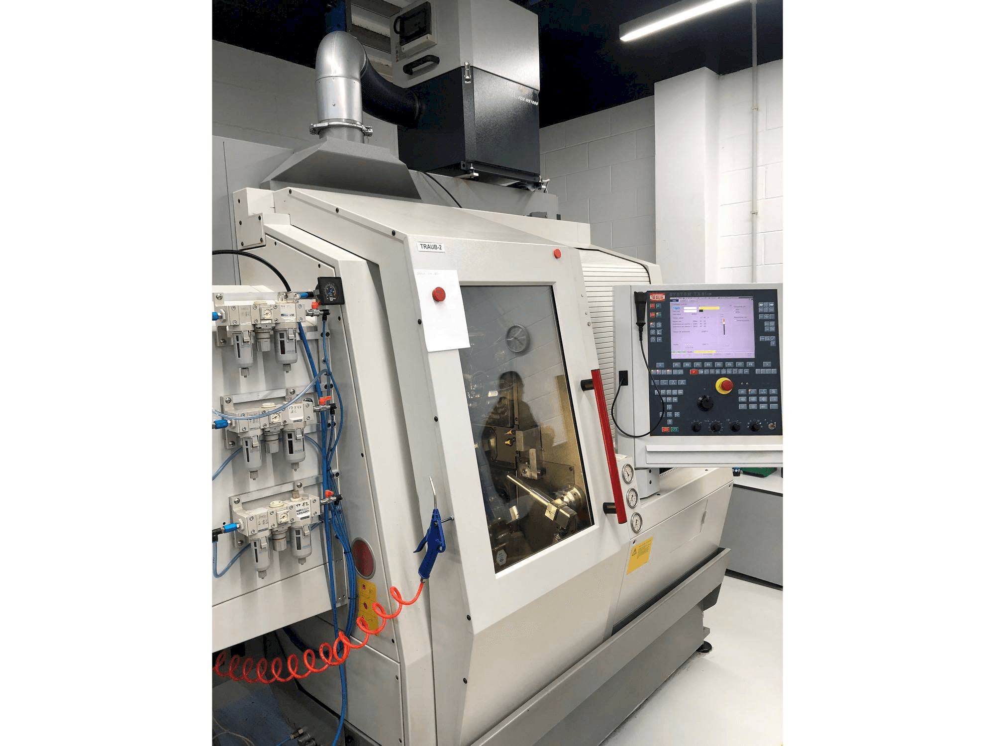 Masina TRAUB TNL 18 vasaku külje vaade