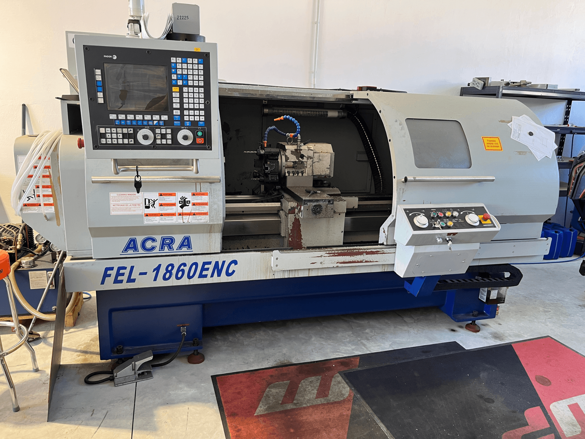 ACRA FEL-1860ENC/B horisontaalne treipink, esivaade, millel on näha juhtpaneel ja CNC-komponendid.