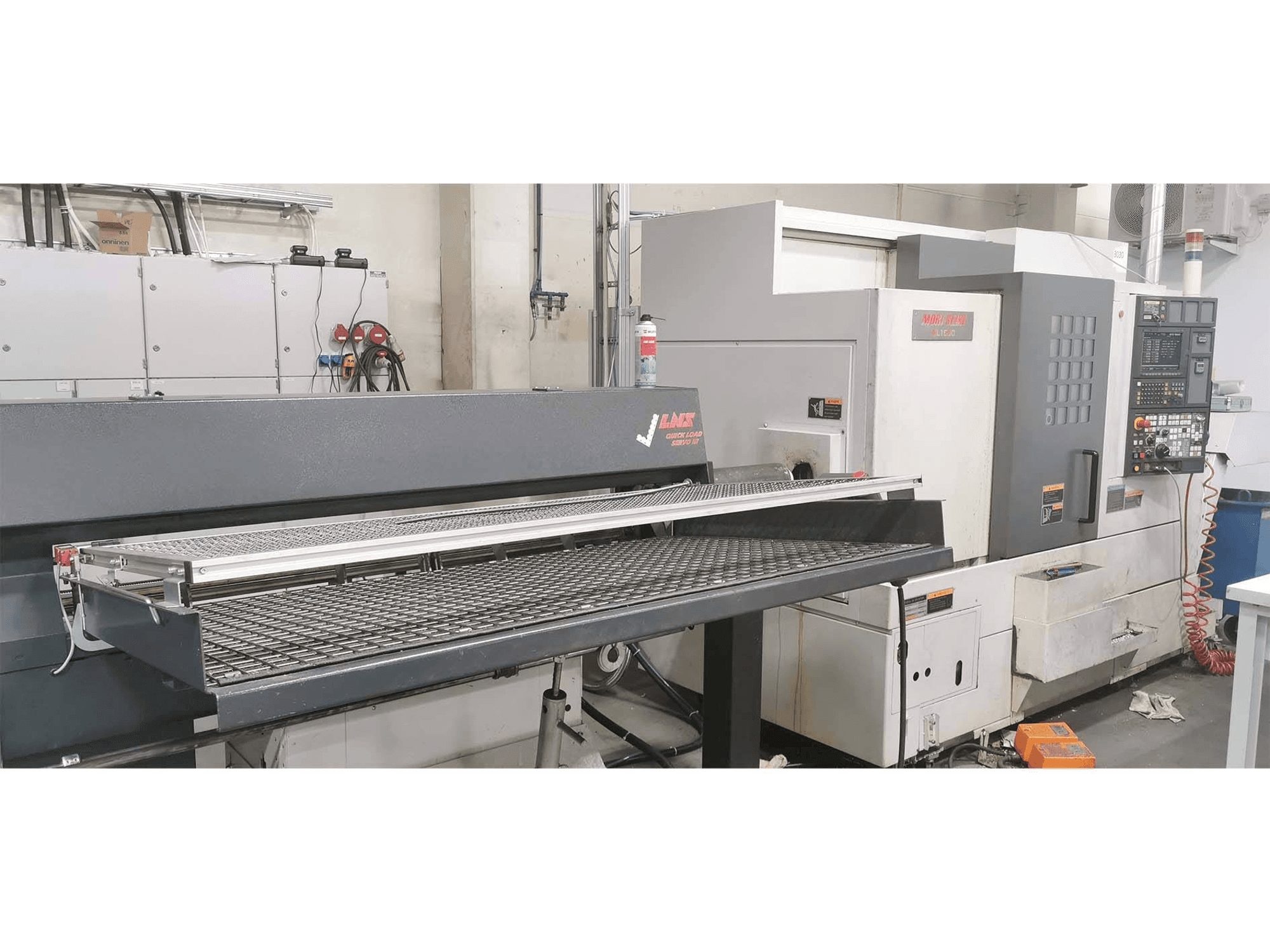 Masina MORI SEIKI NL 1500 MC 7500 eestvaade
