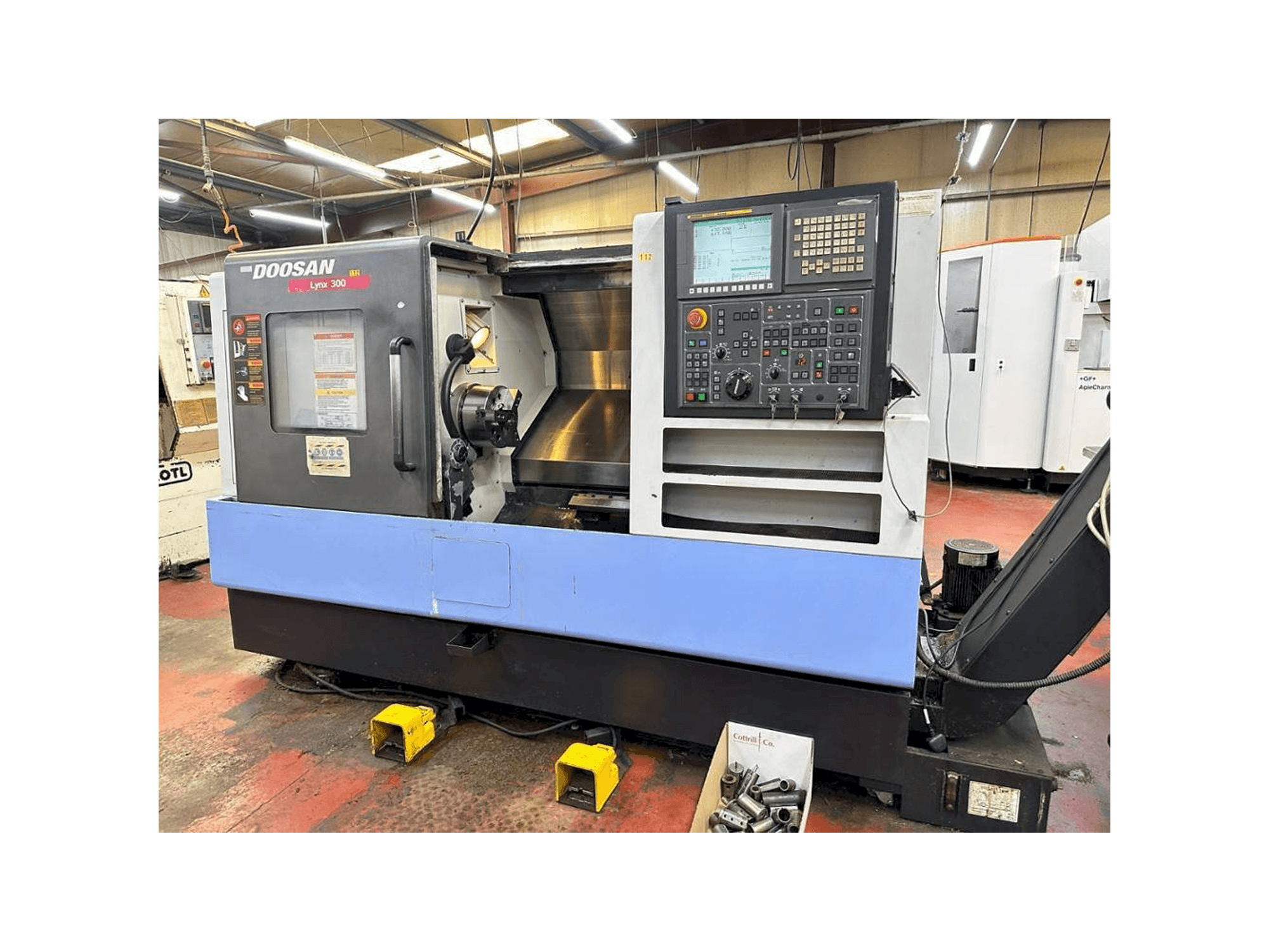 Masina Doosan Lynx 300 eestvaade