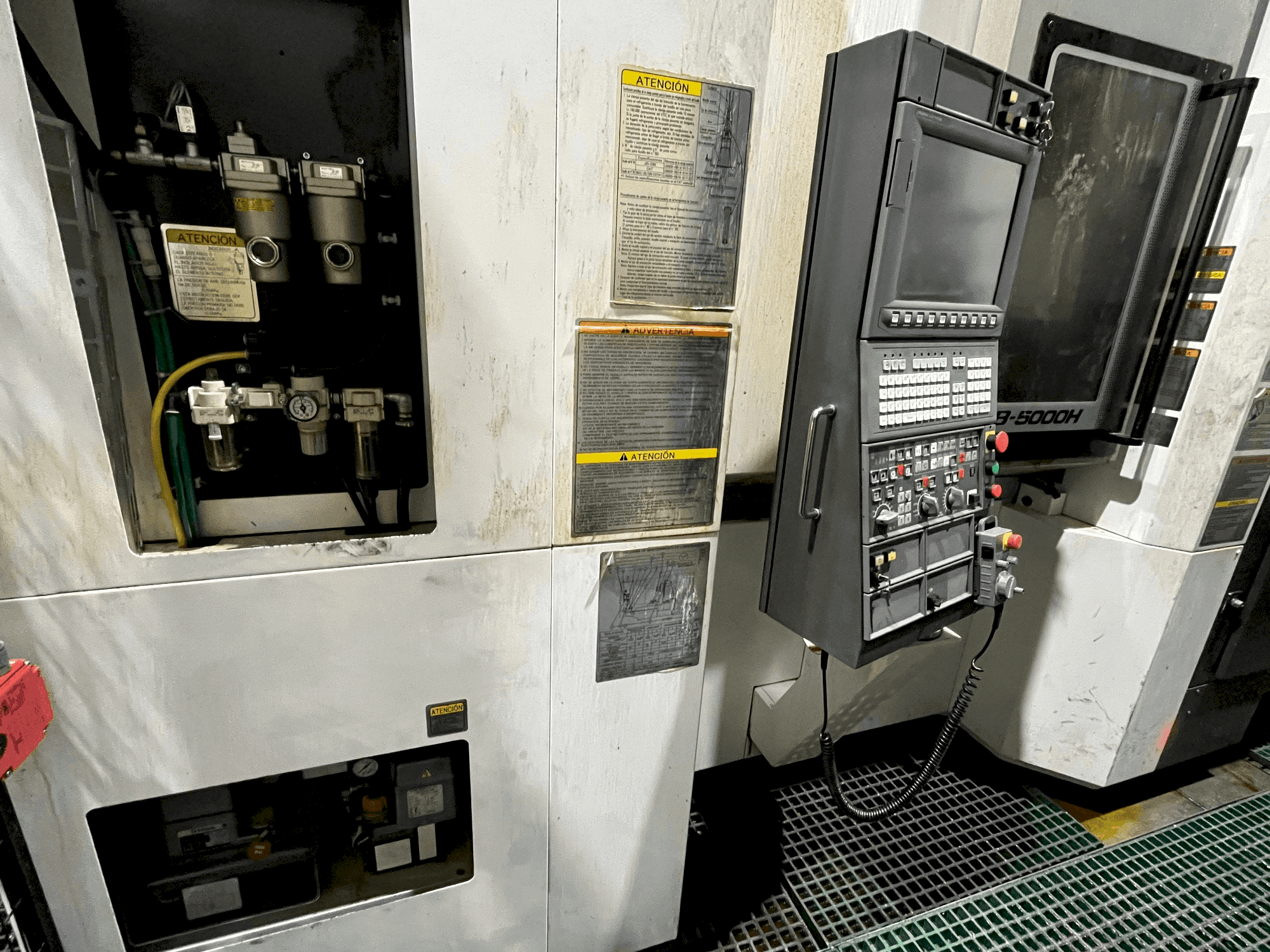 Masina Okuma MB-5000H eestvaade