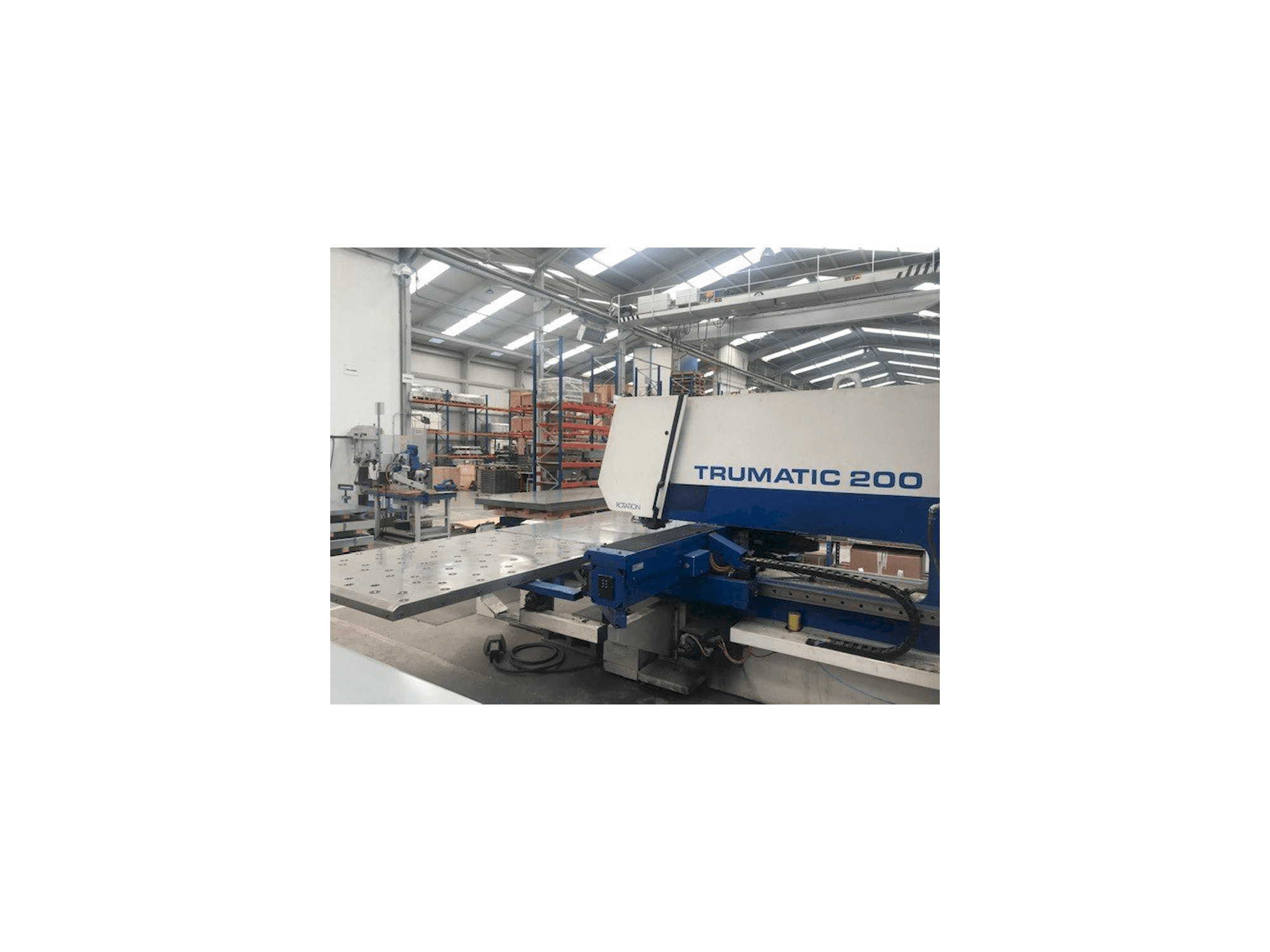 Masina Trumpf Trumatic 200 vasaku külje vaade