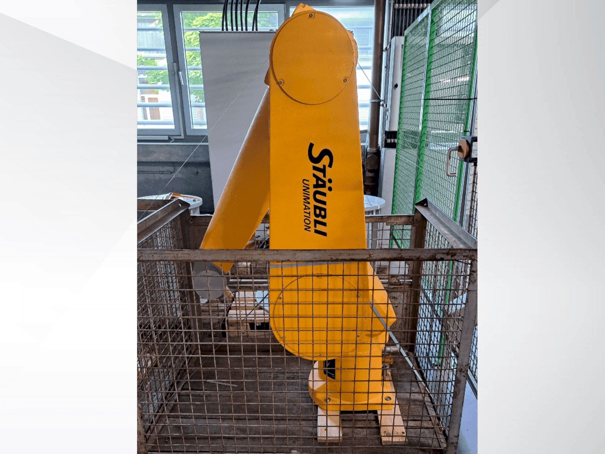 Masina STAUBLI RX160 L eestvaade