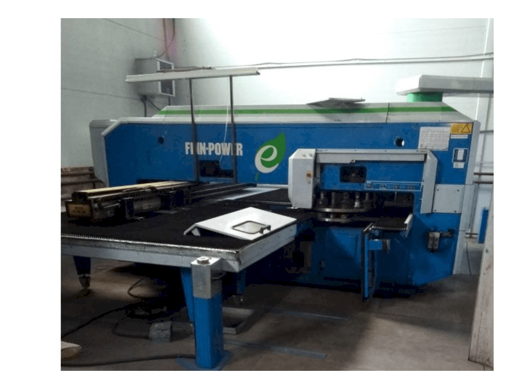 Masina Finn-Power E5 eestvaade