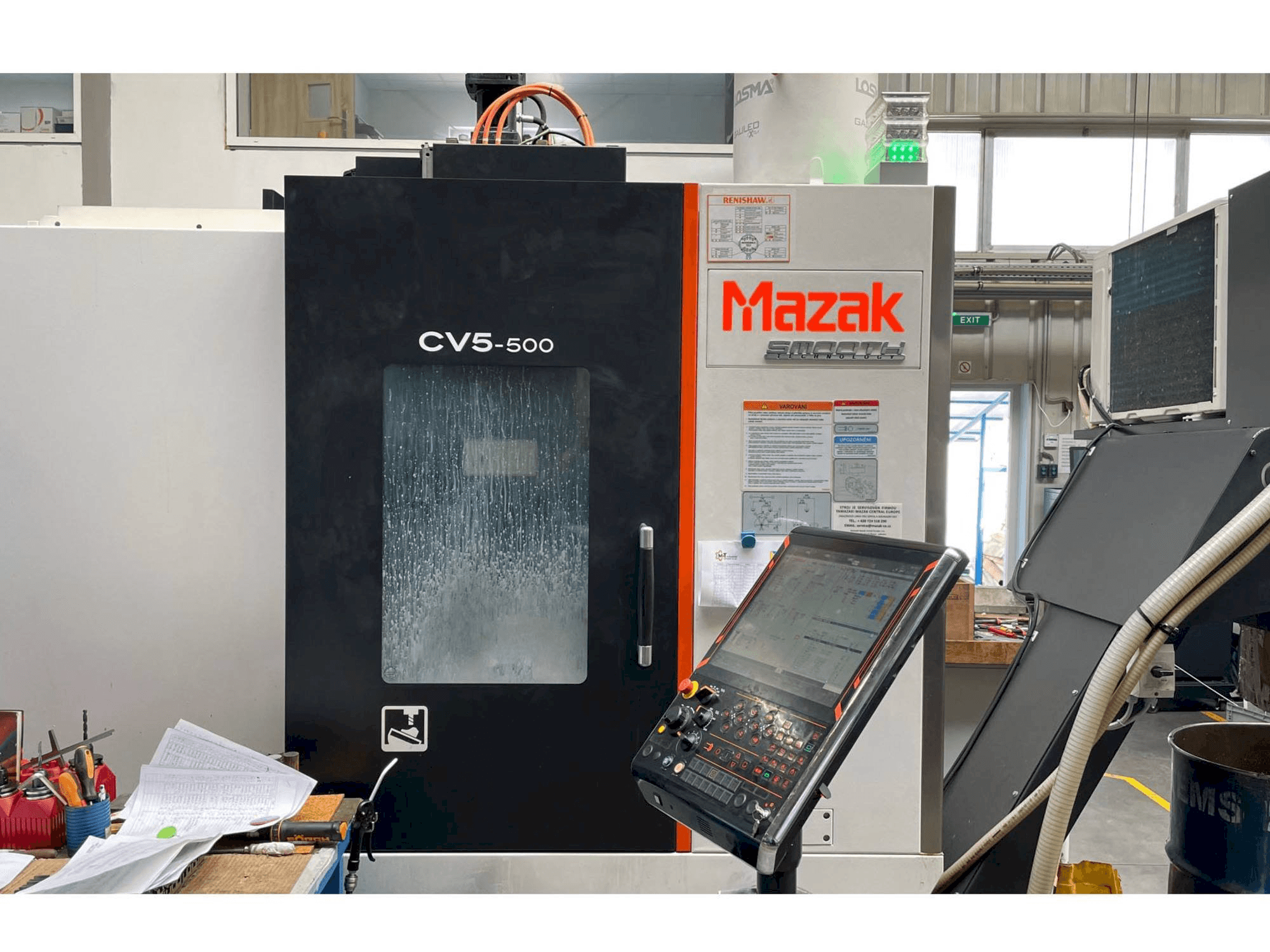 Masina Mazak CV5-500 eestvaade