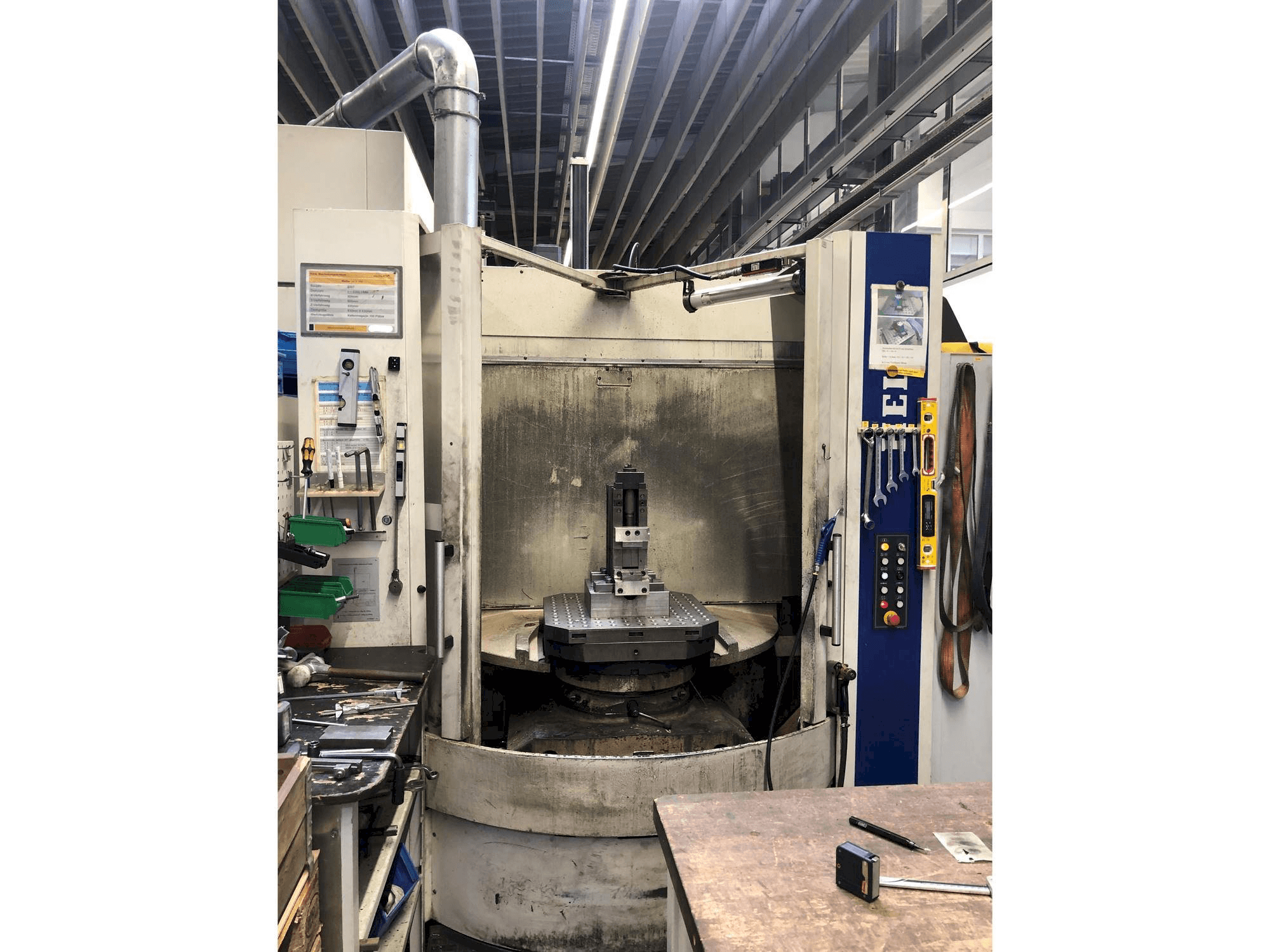 Masina HELLER MCH 250 eestvaade