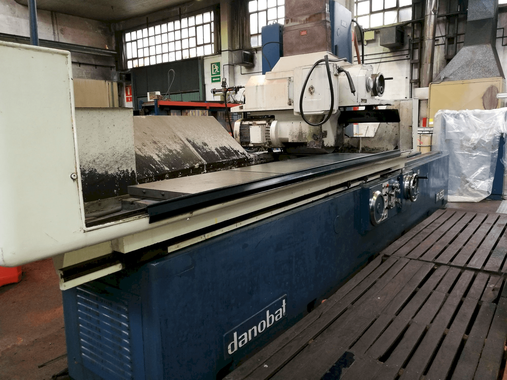 Masina DANOBAT RT-2500 eestvaade