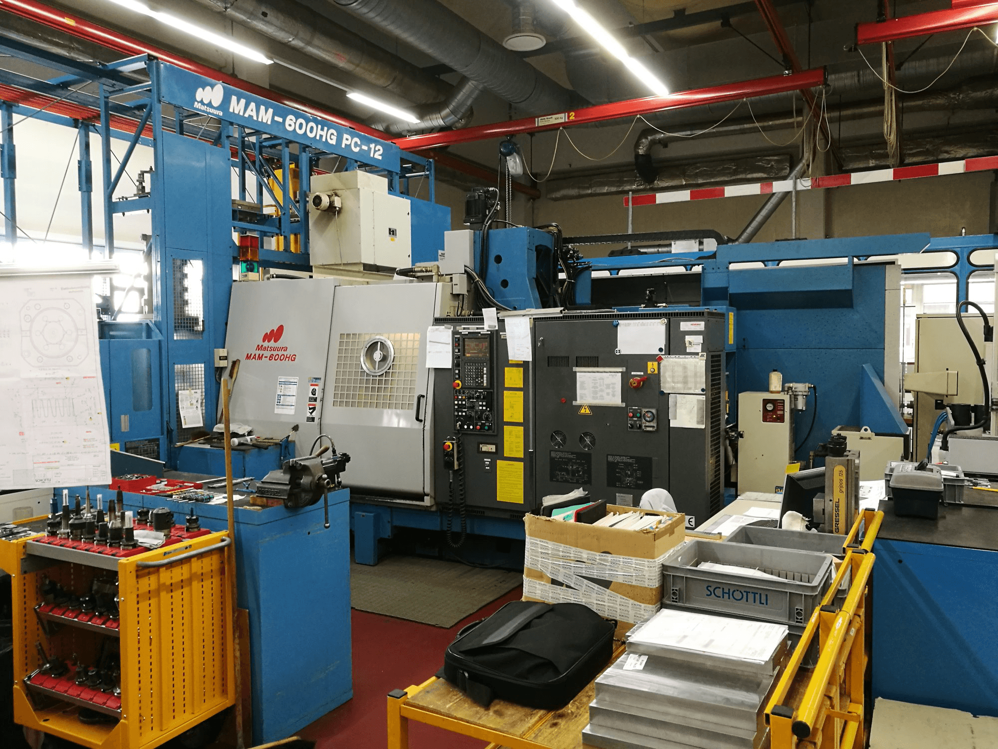 Masina Matsuura MAM 600HG PC-12 eestvaade